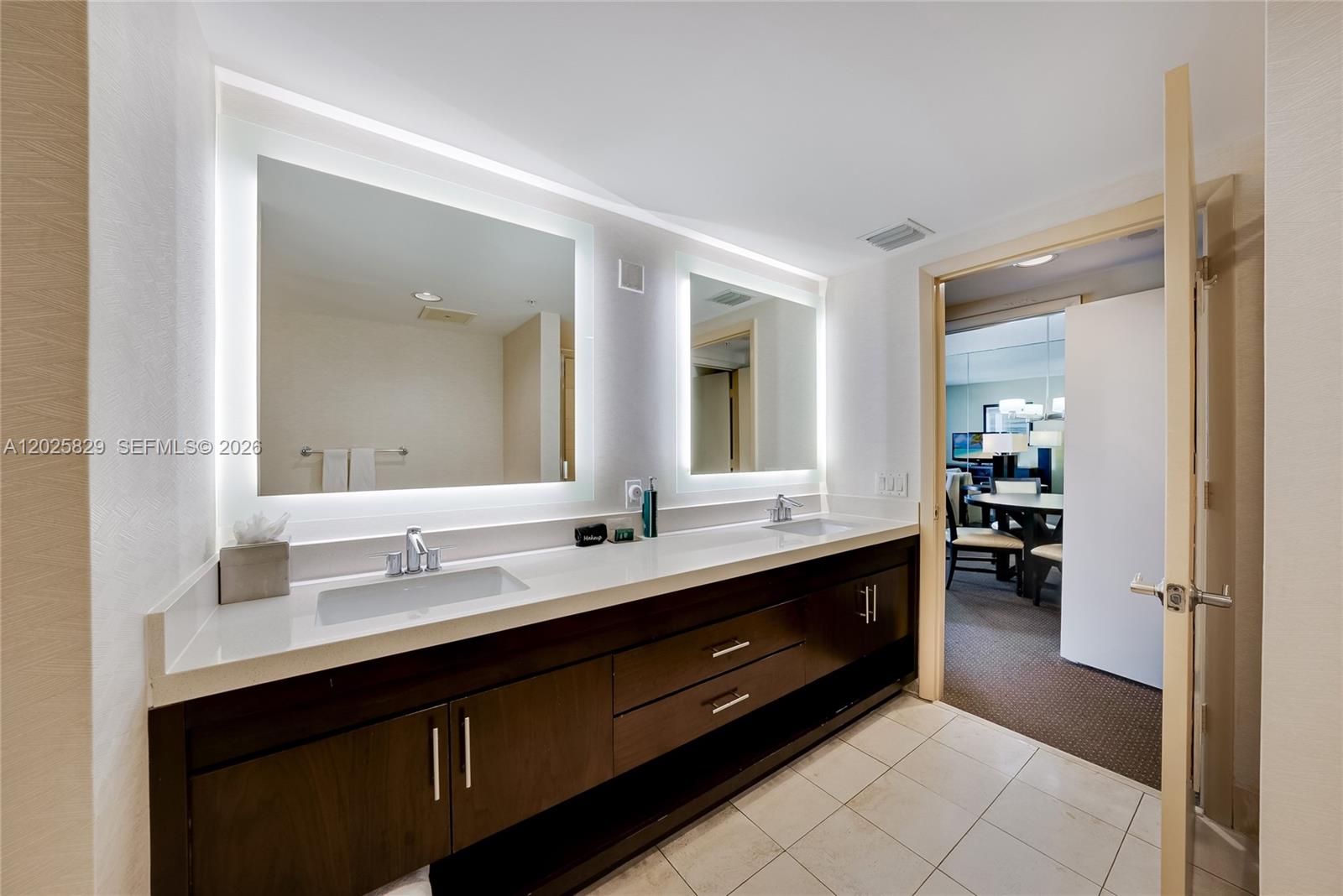 17375 Collins Ave #2403 Sunny Isles Beach, FL 33160