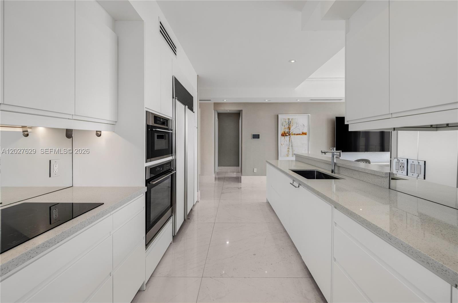 799 Crandon Blvd #PH-8 Key Biscayne, FL 33149