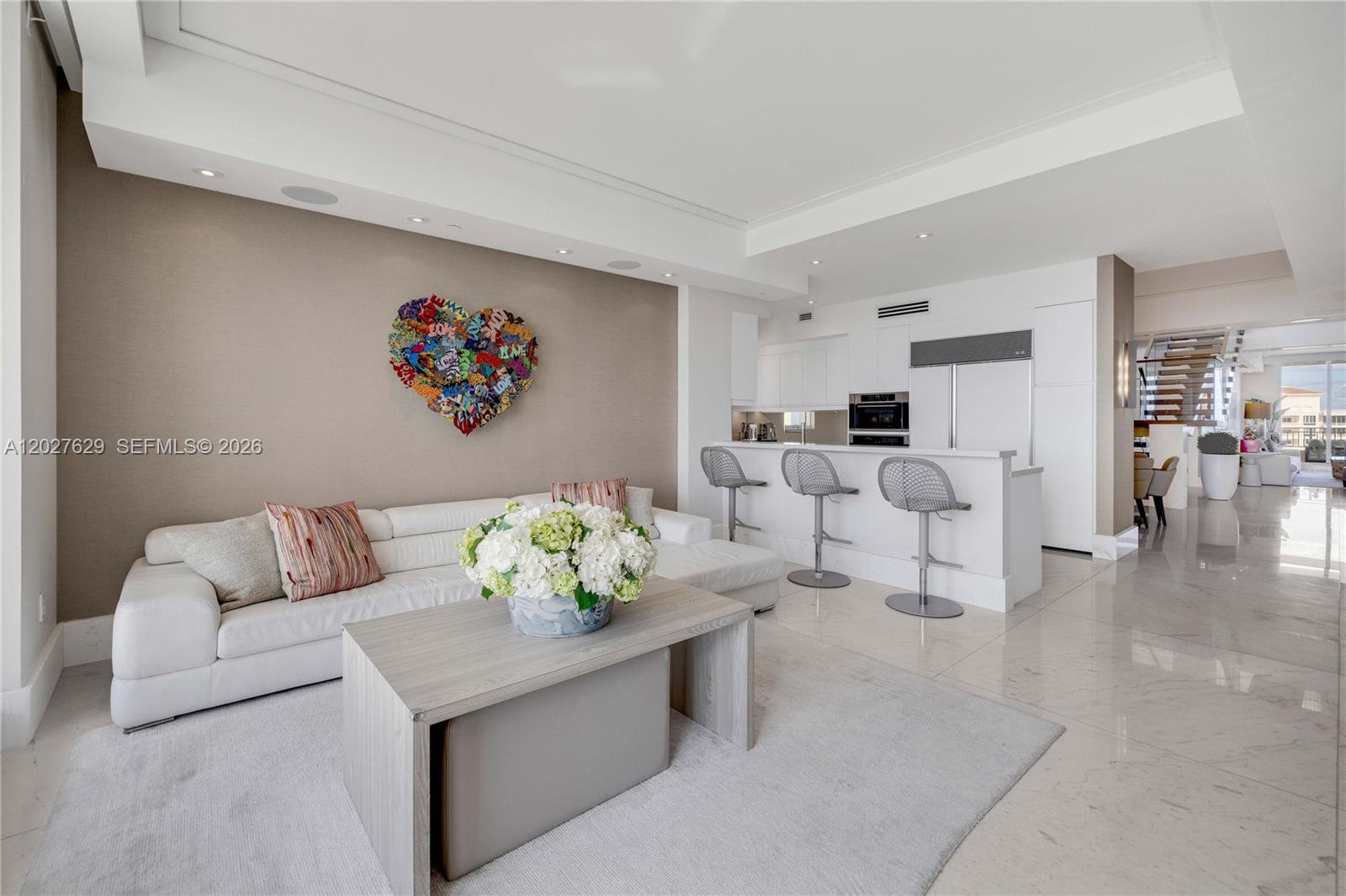 799 Crandon Blvd #PH-8 Key Biscayne, FL 33149