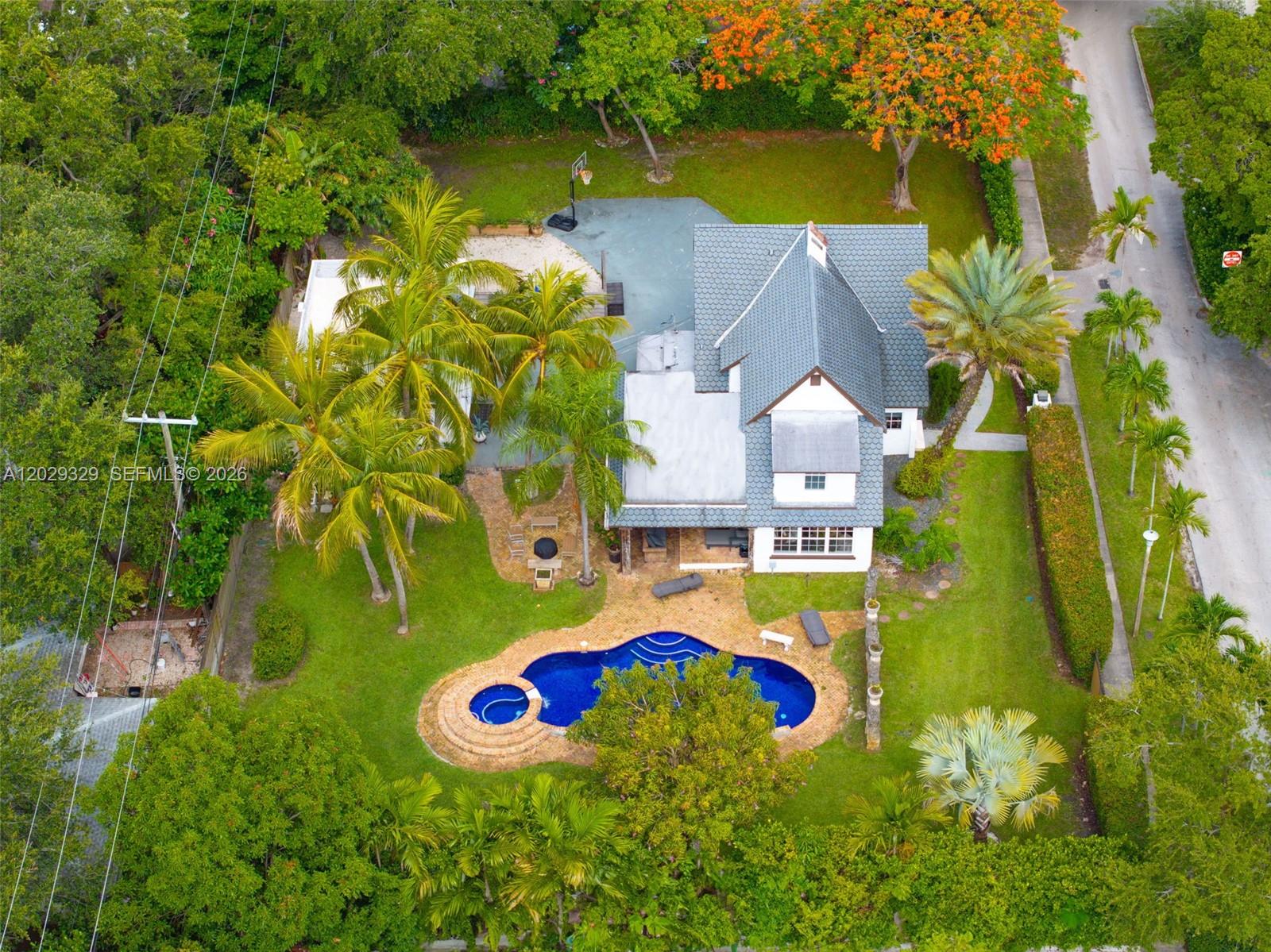 646 NE 81st St Miami, FL 33138