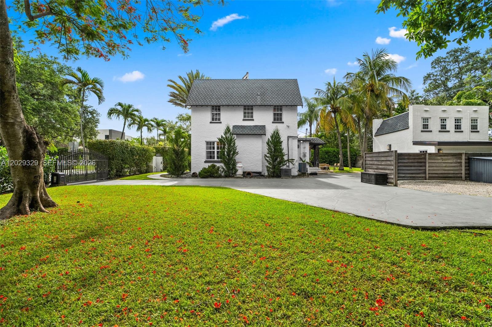 646 NE 81st St Miami, FL 33138