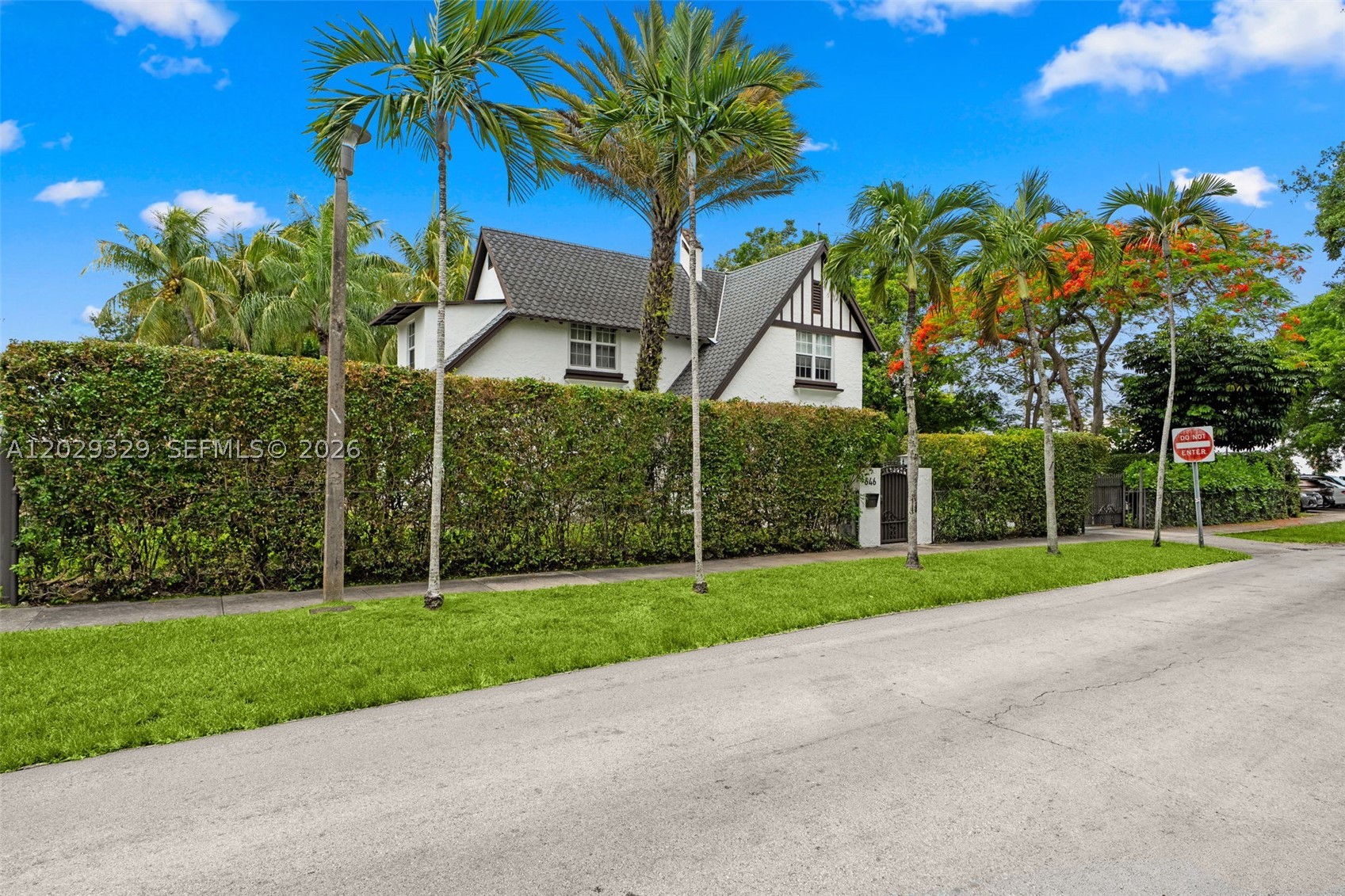 646 NE 81st St Miami, FL 33138