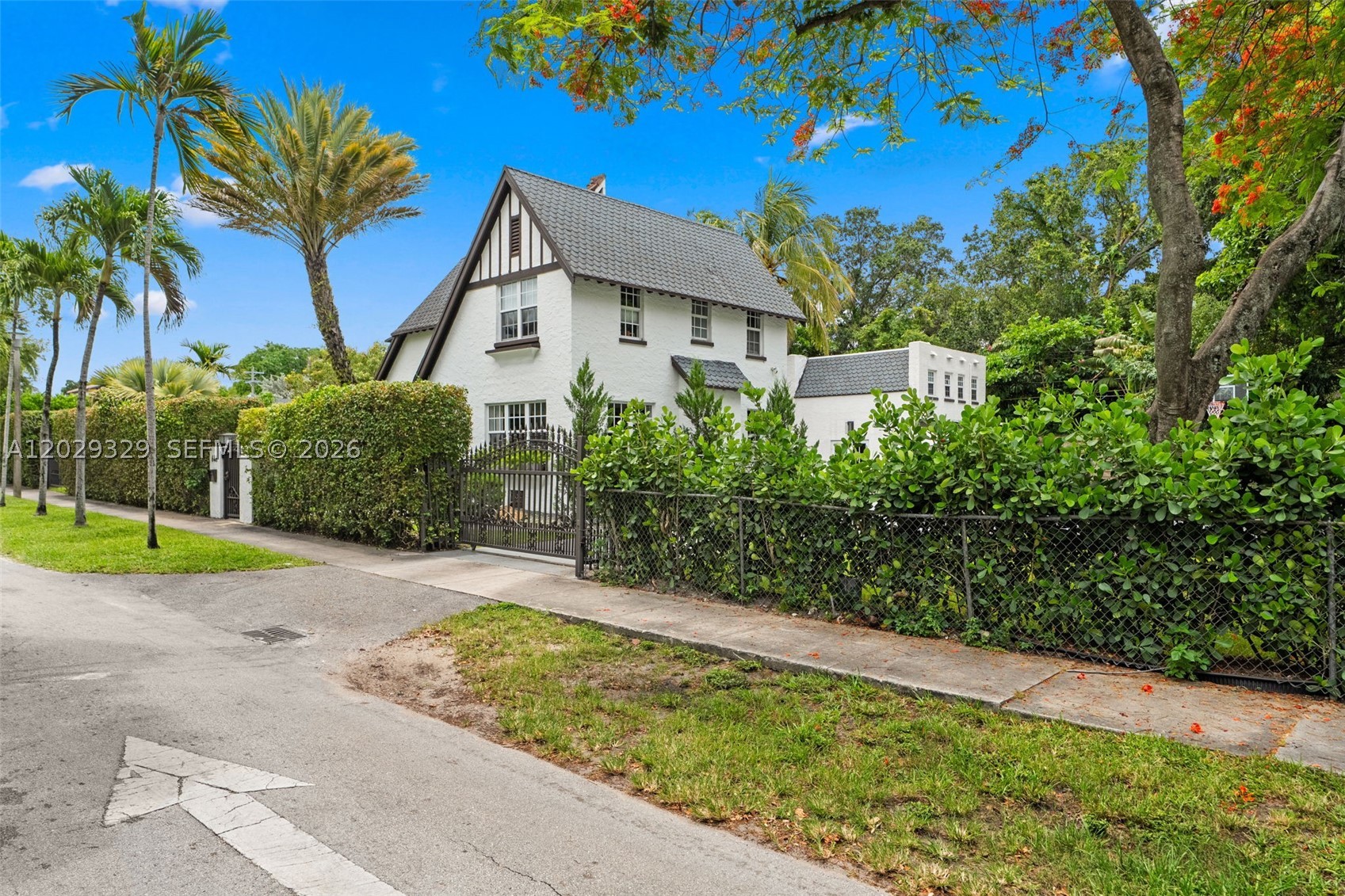 646 NE 81st St Miami, FL 33138