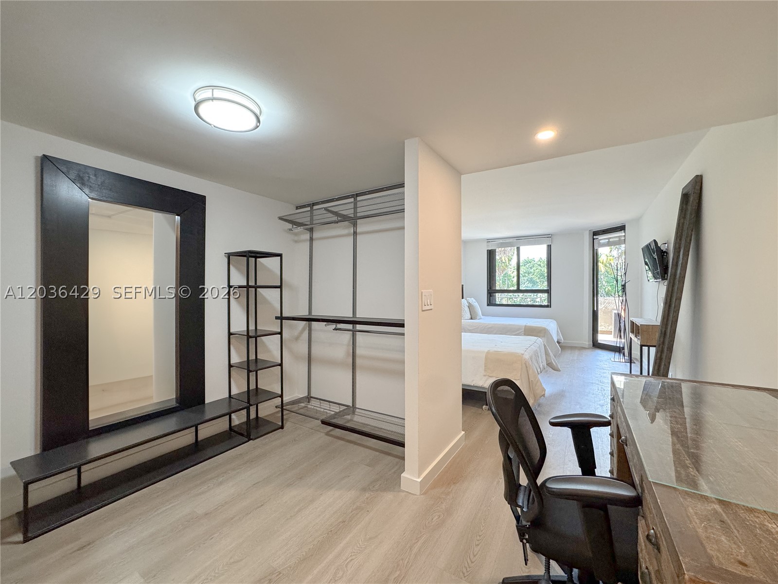 101 Crandon Blvd #170 Key Biscayne, FL 33149