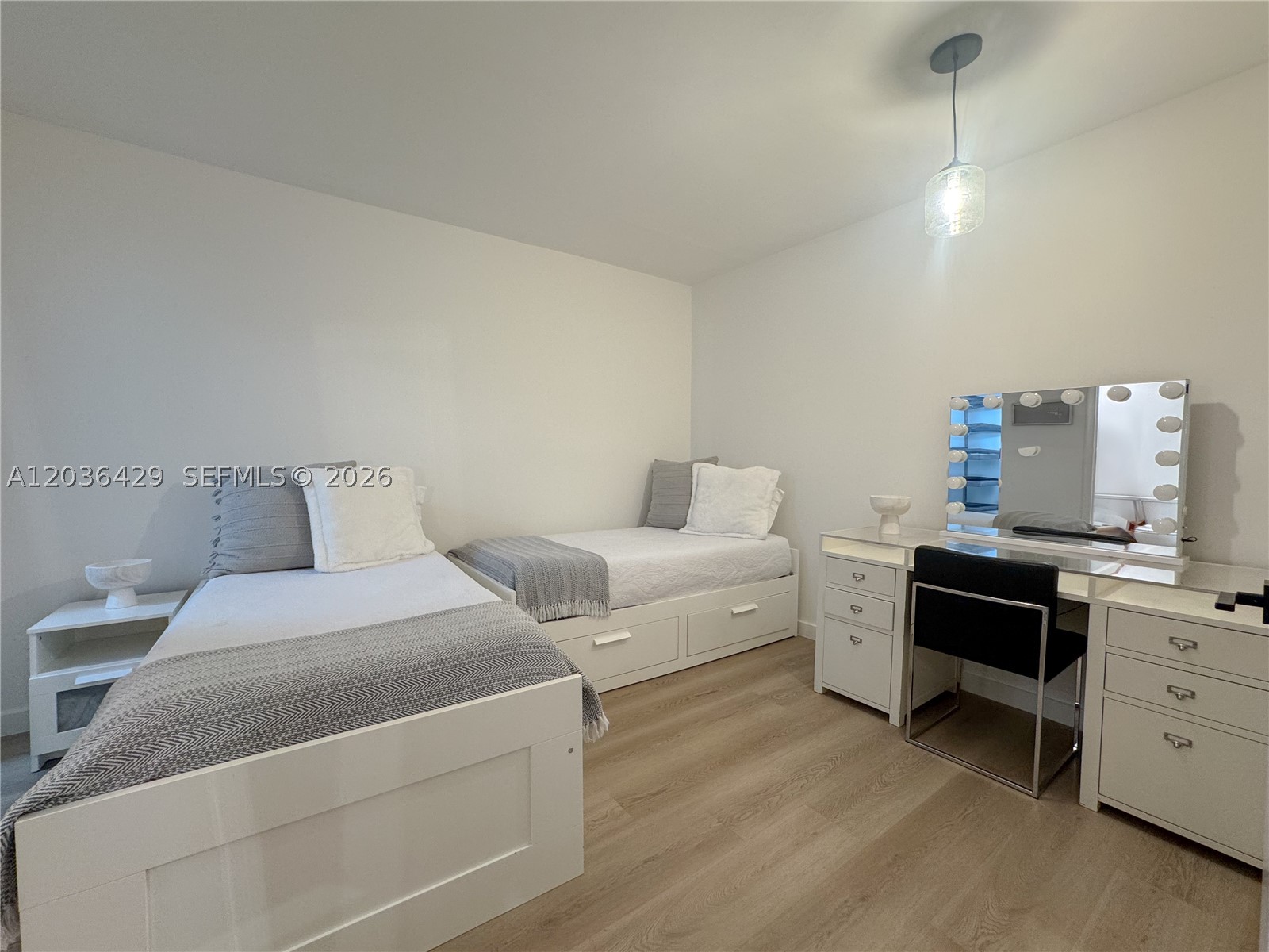 101 Crandon Blvd #170 Key Biscayne, FL 33149