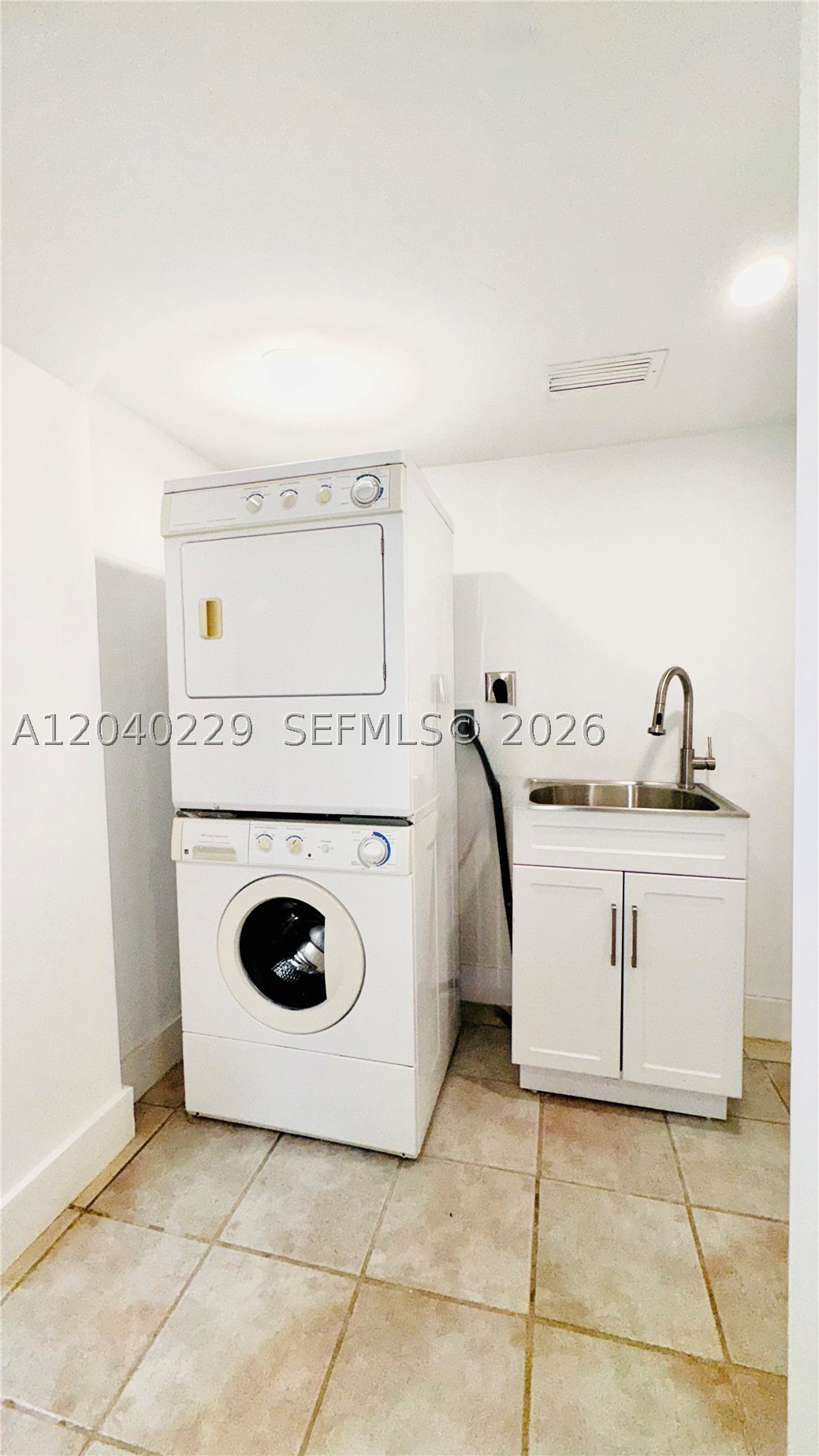 7415 SW 56th Ave Miami, FL 33143