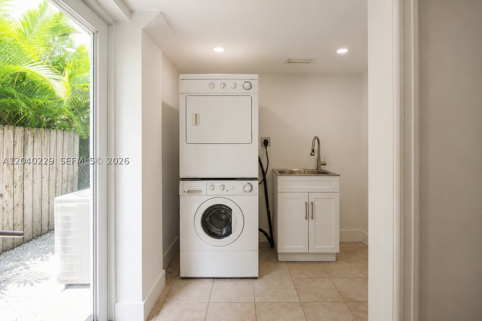 7415 SW 56th Ave Miami, FL 33143
