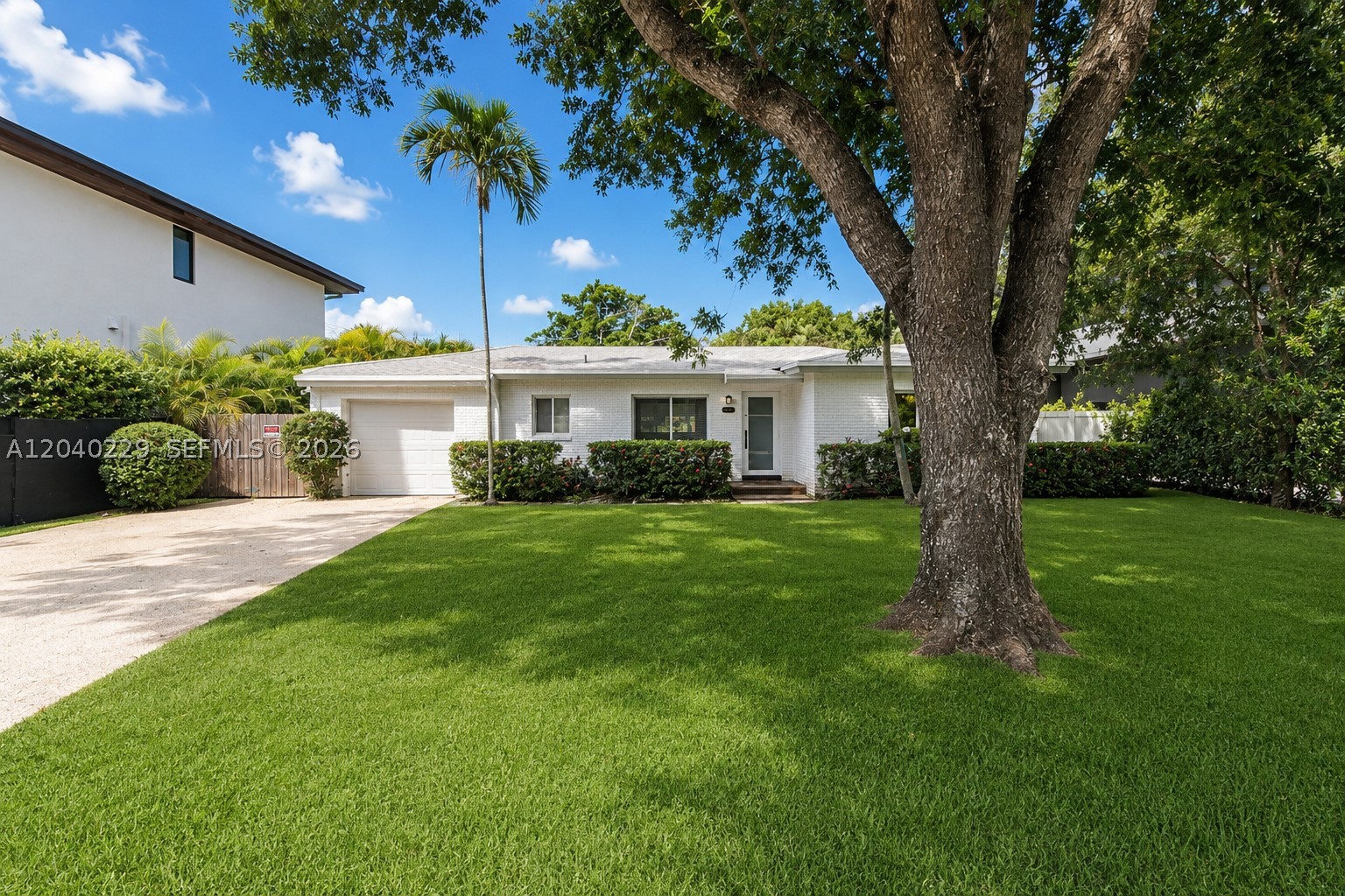 7415 SW 56th Ave Miami, FL 33143