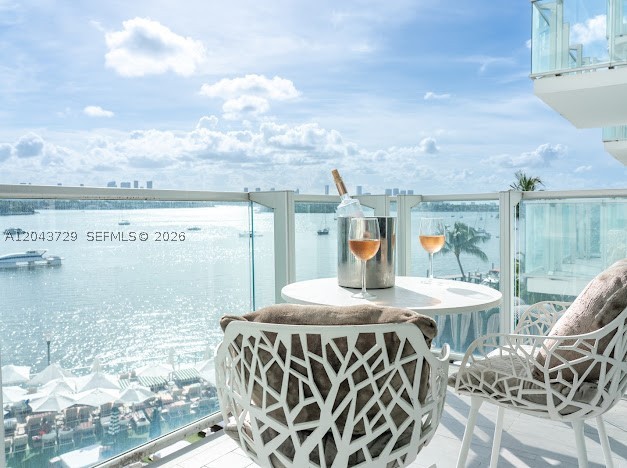 1100 West Ave #510