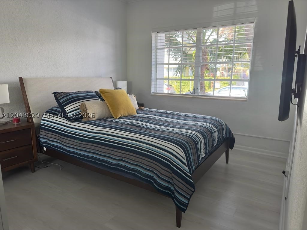 836 10th St #5 Miami Beach, FL 33139