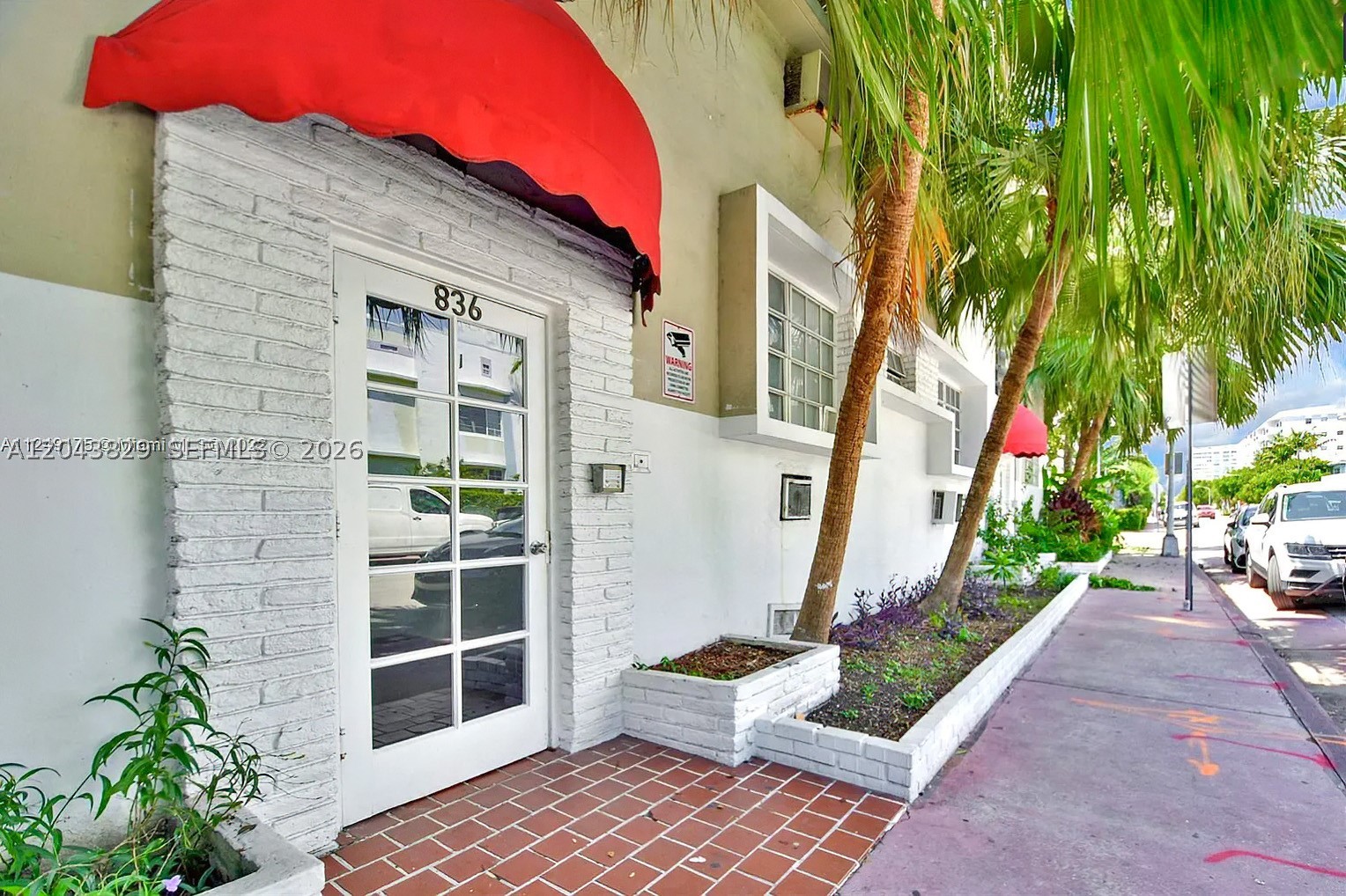 836 10th St #5 Miami Beach, FL 33139