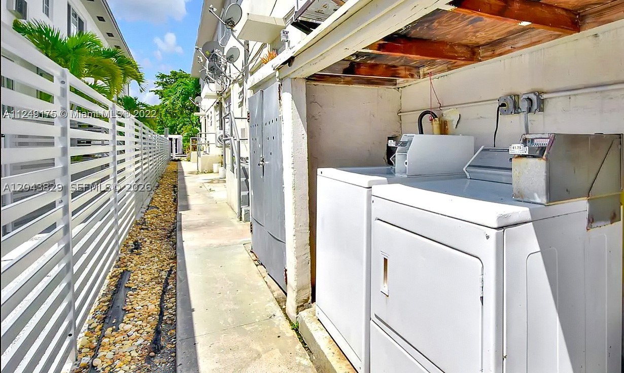 836 10th St #5 Miami Beach, FL 33139