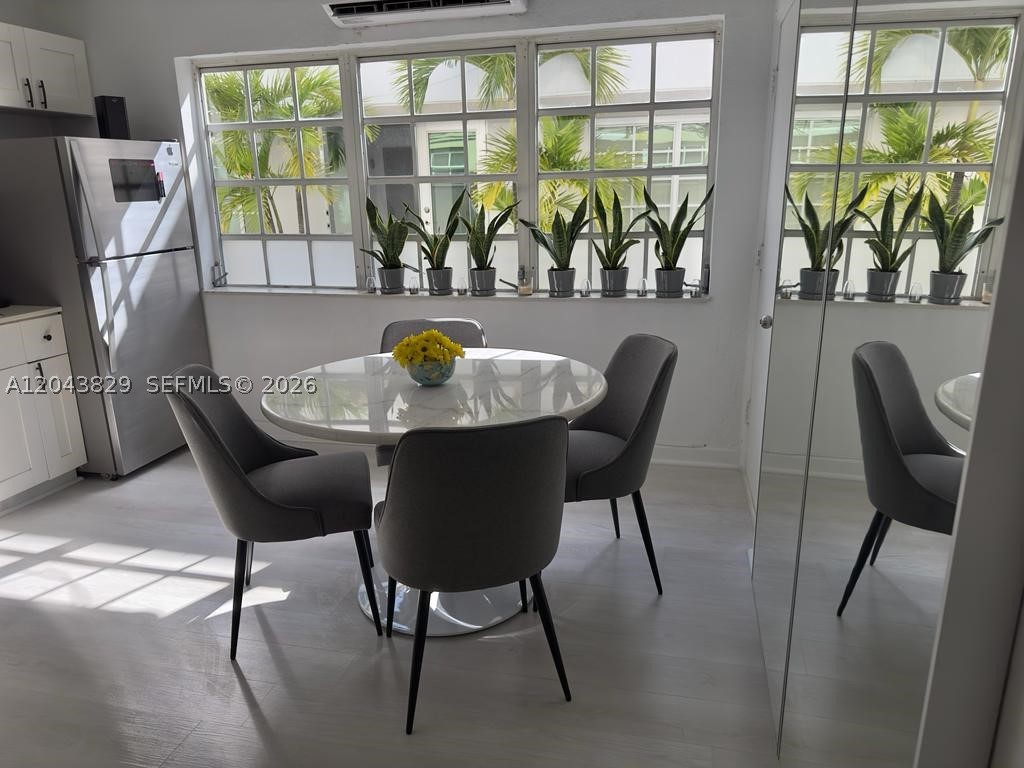 836 10th St #5 Miami Beach, FL 33139