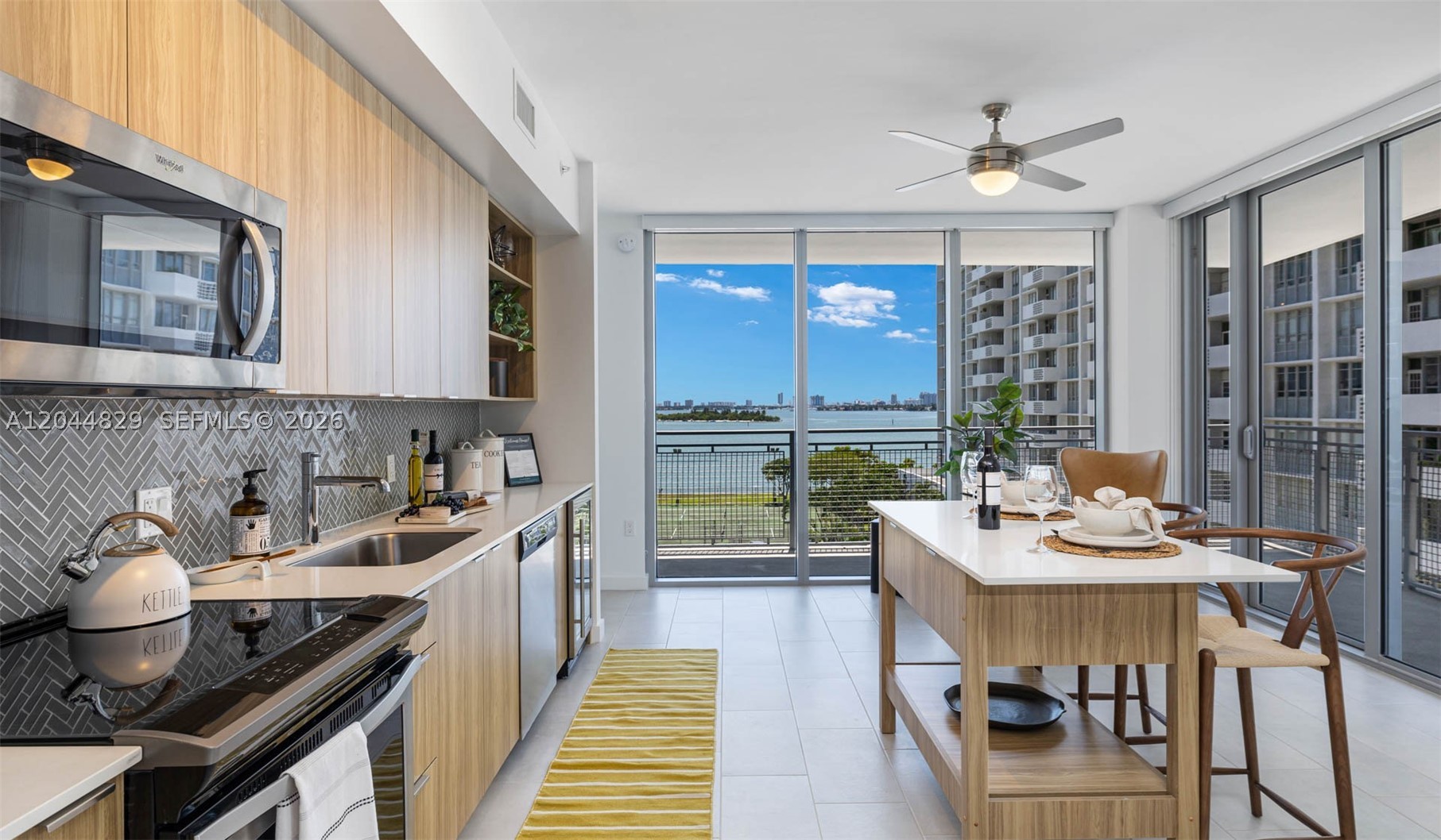 2150 N Bayshore Dr #1602