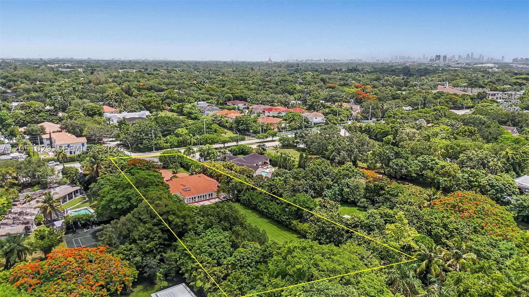 7030 Sunset Dr Miami, FL 33143