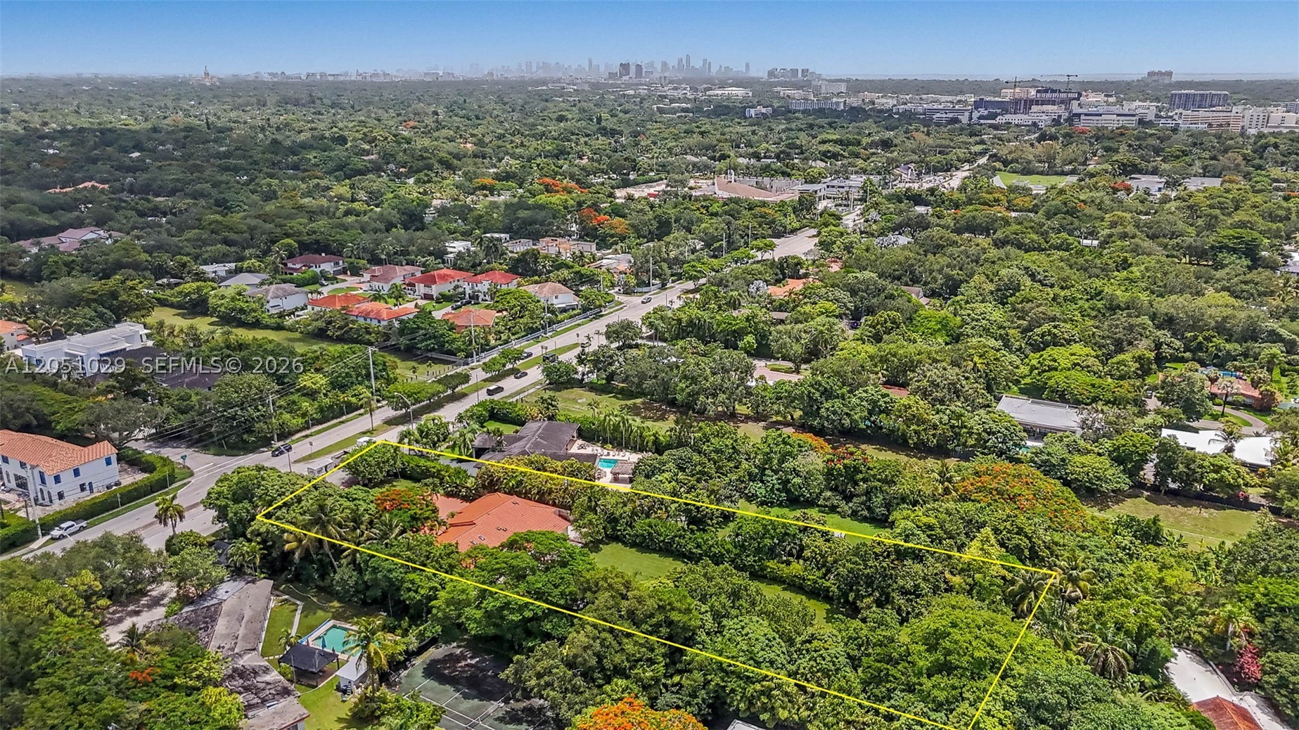 7030 Sunset Dr Miami, FL 33143