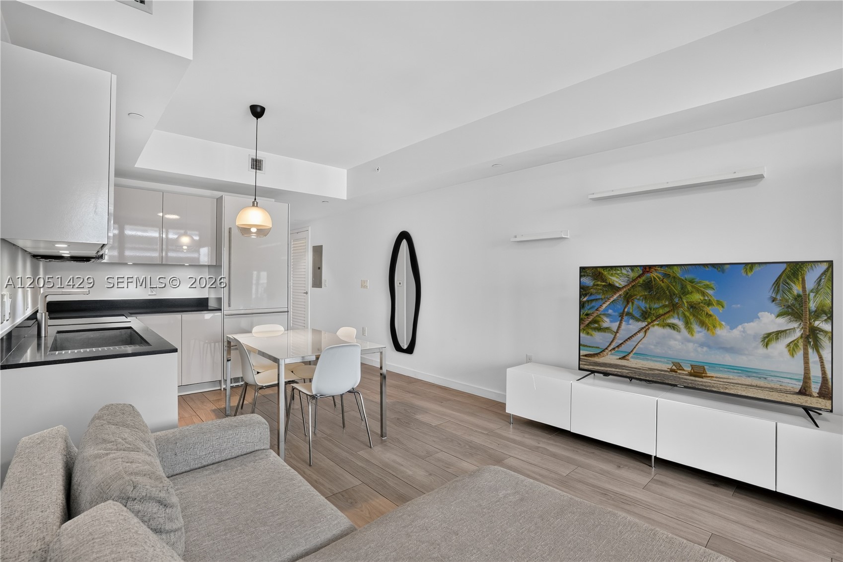 image 1010 Brickell12