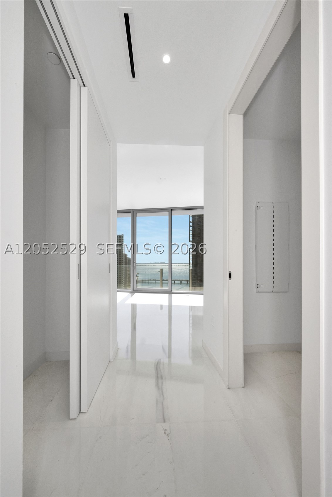 image Aston Martin Residences13