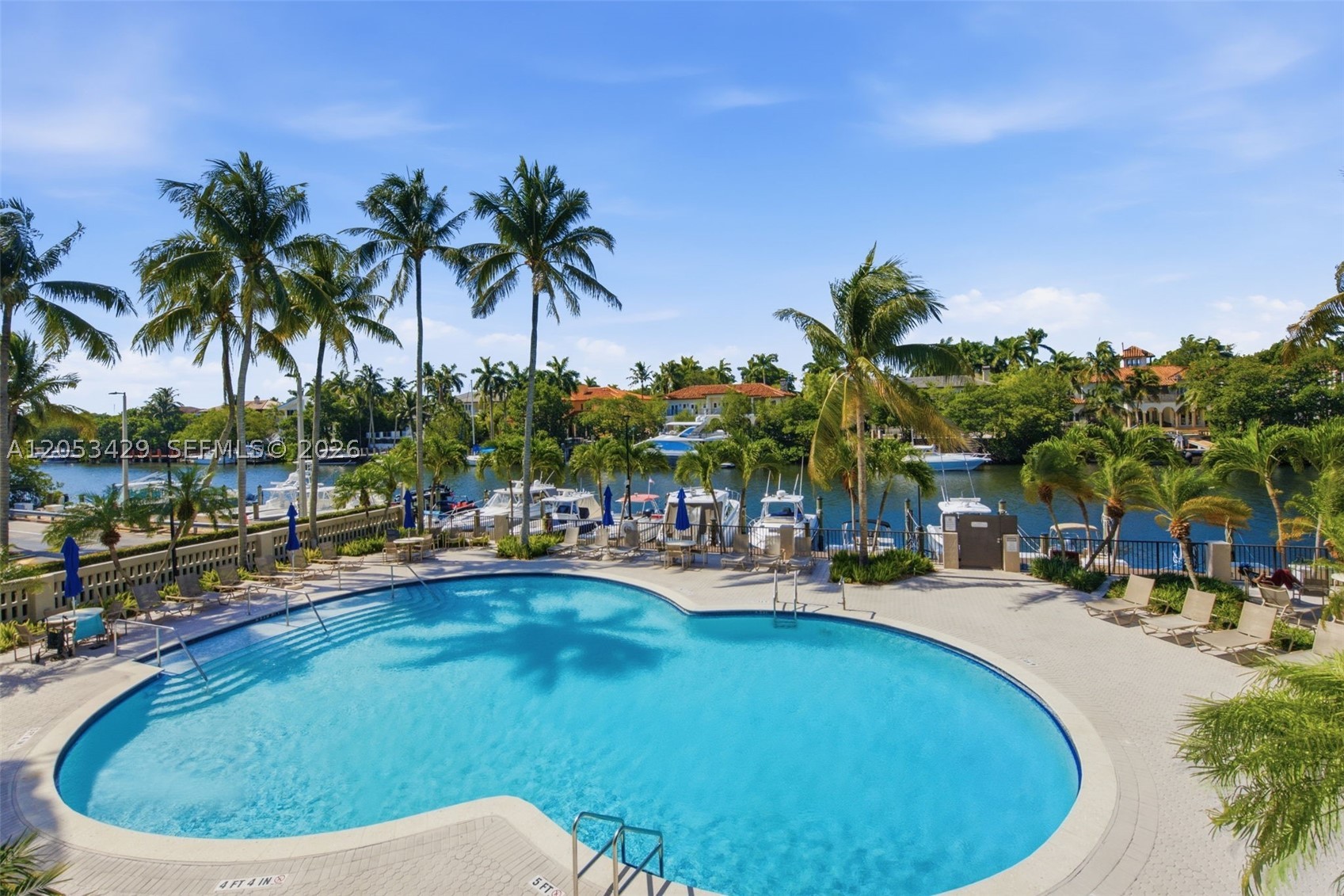 90 Edgewater Dr #225 Coral Gables, FL 33133
