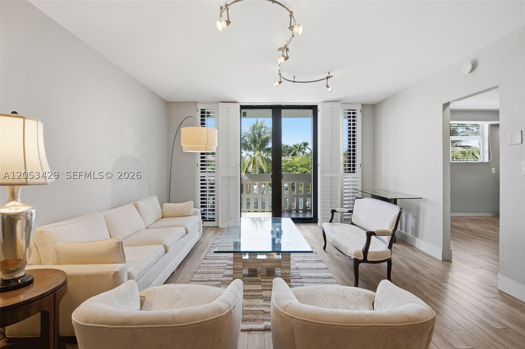 90 Edgewater Dr #225 Coral Gables, FL 33133