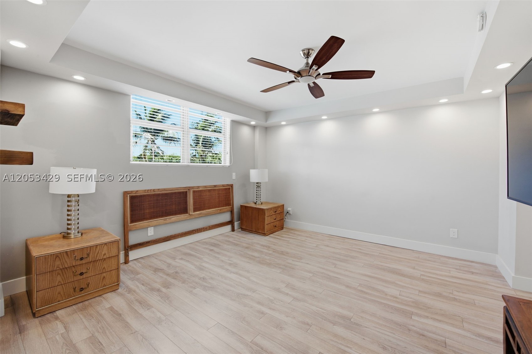 90 Edgewater Dr #225 Coral Gables, FL 33133