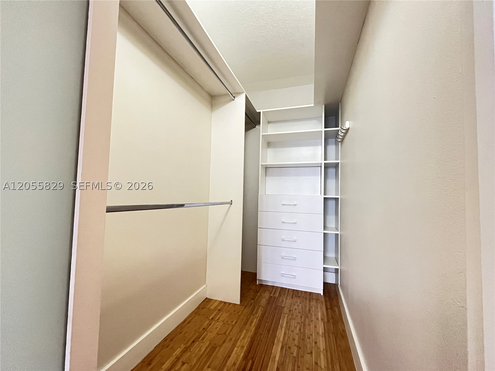 image Ten Aragon Condo16