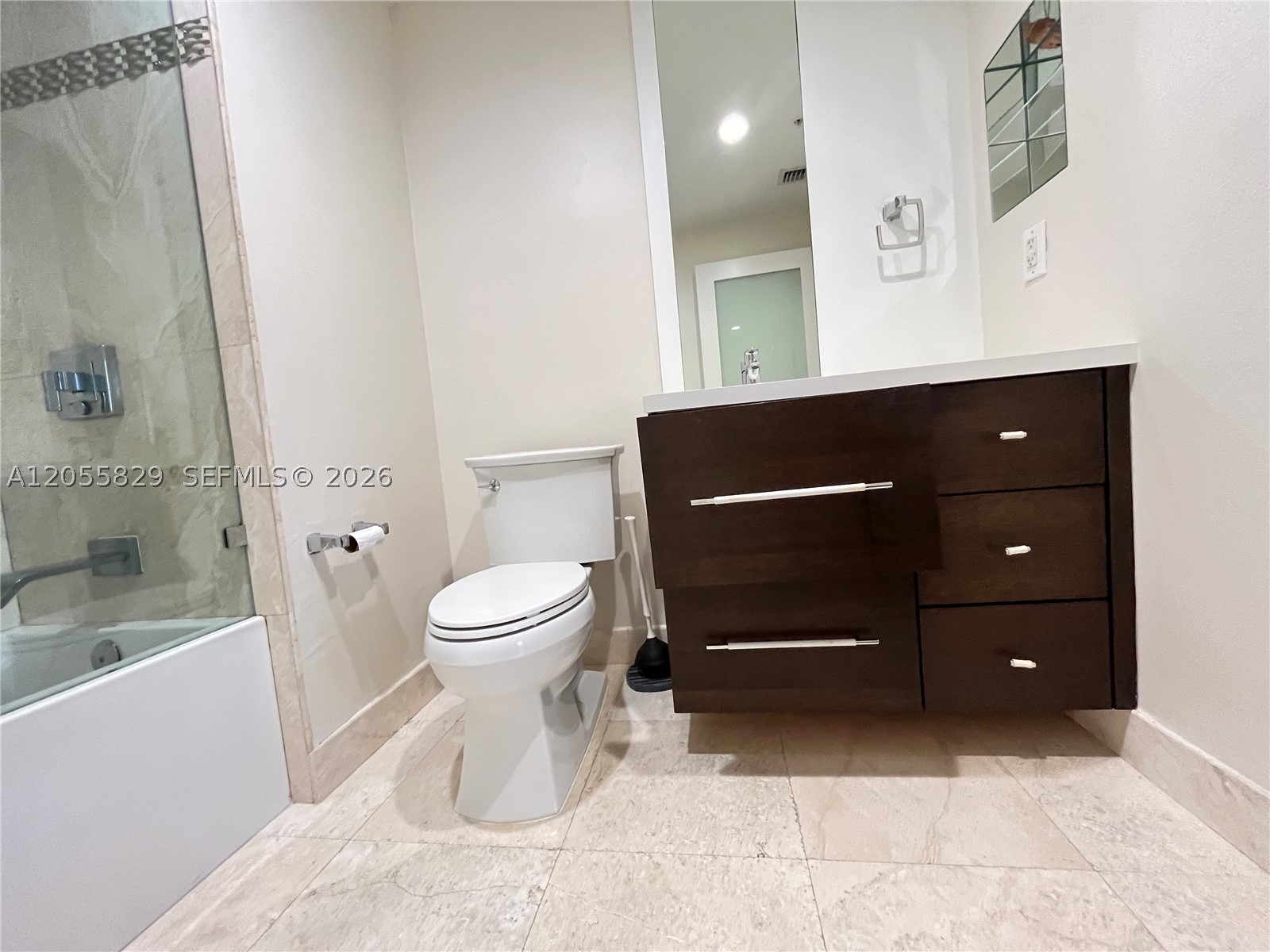 image Ten Aragon Condo17