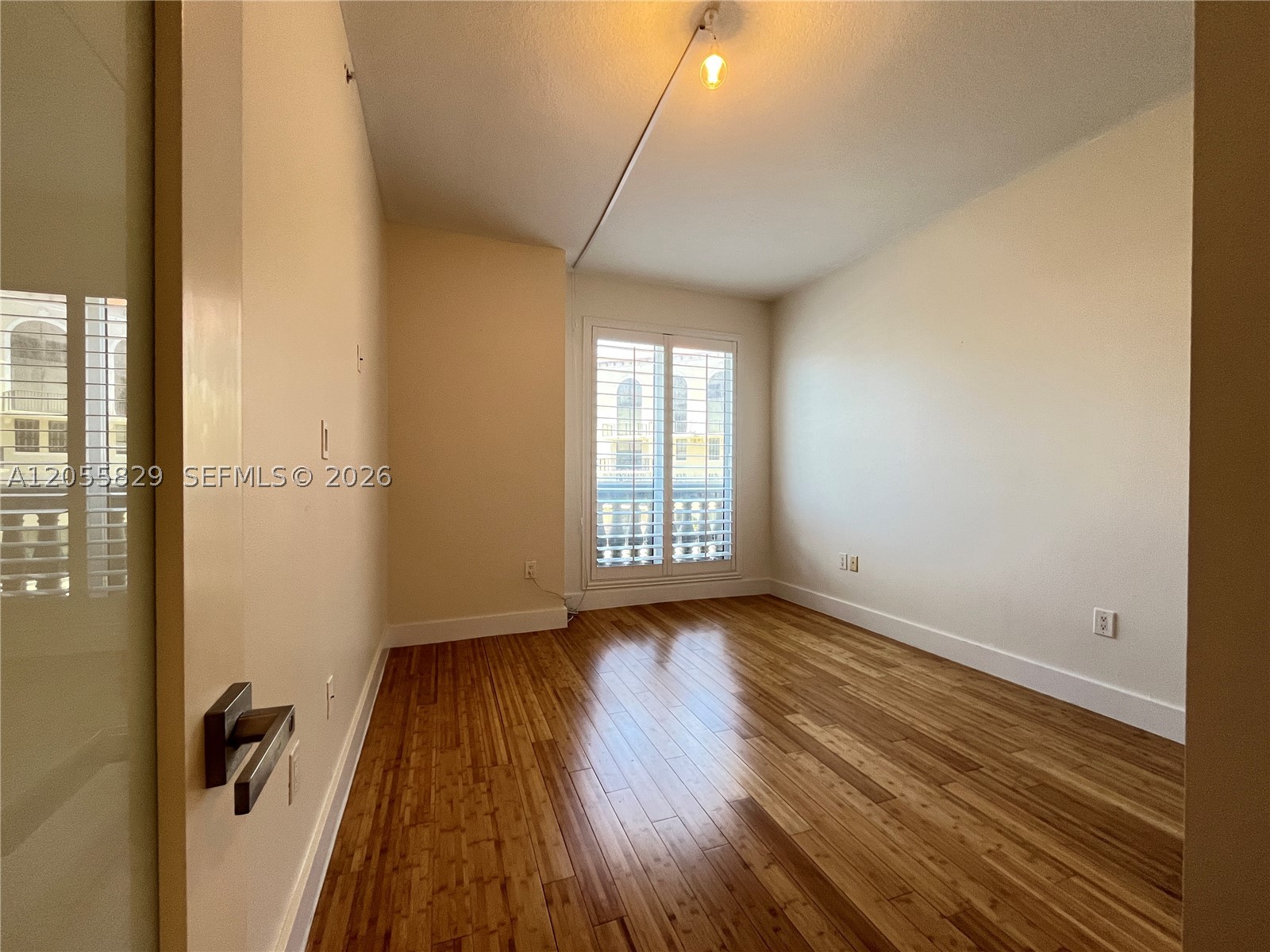 image Ten Aragon Condo19