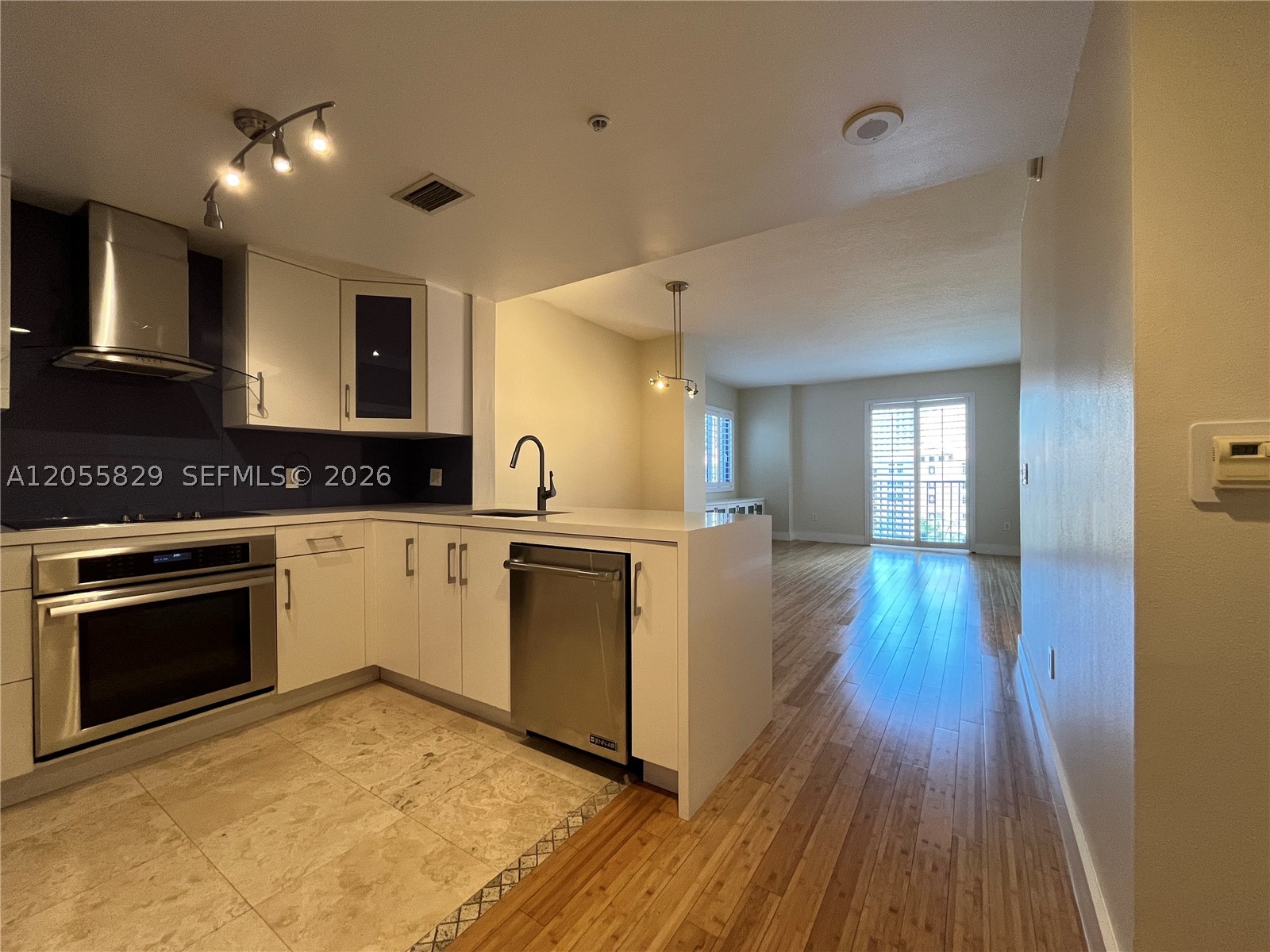 image Ten Aragon Condo5
