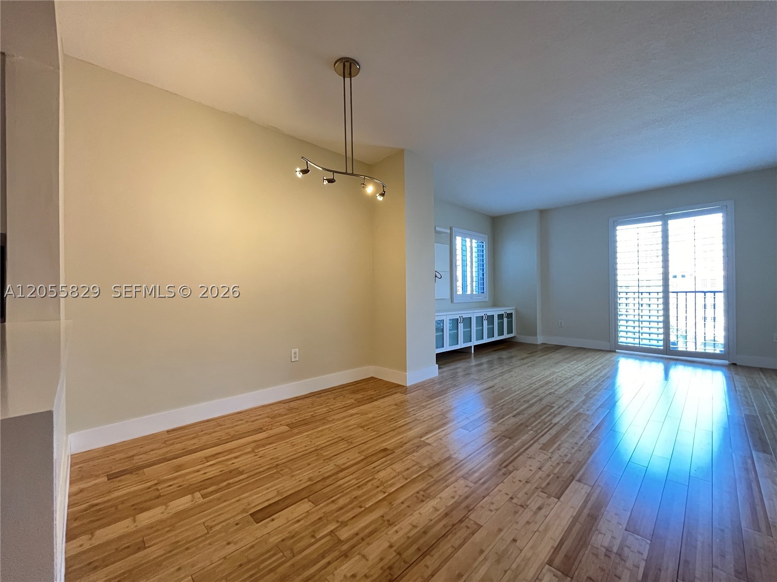 image Ten Aragon Condo6