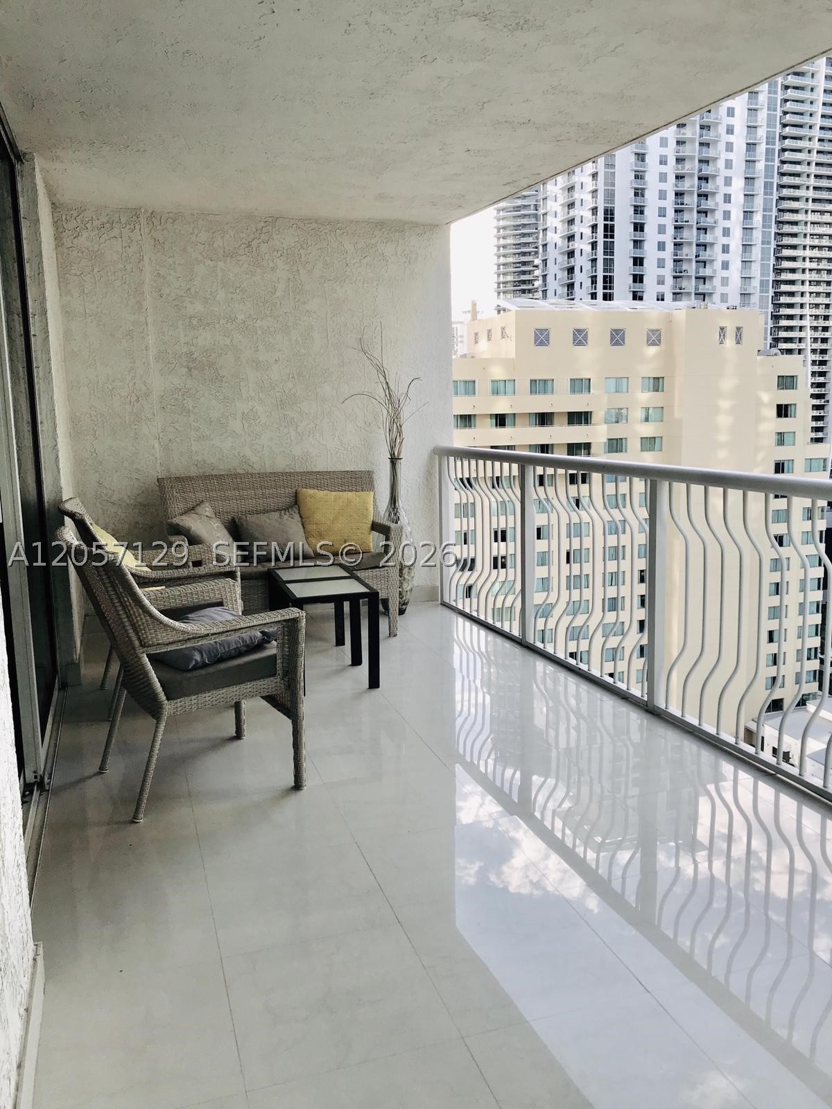 image The Club at Brickell Bay1