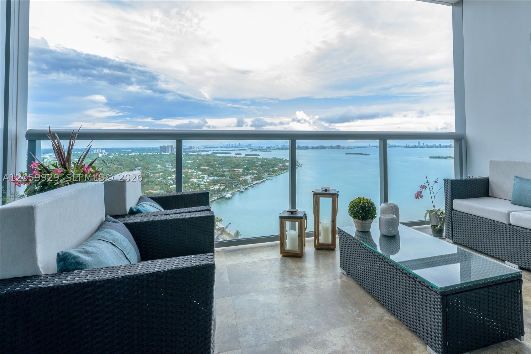image Blue on the Bay15