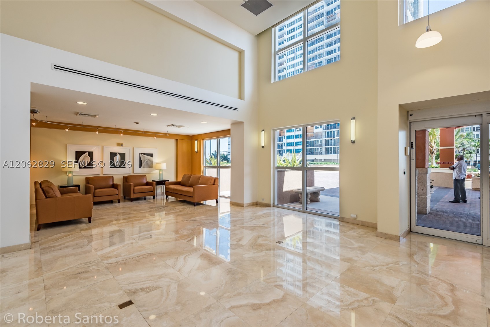 image 2080 Ocean Drive3