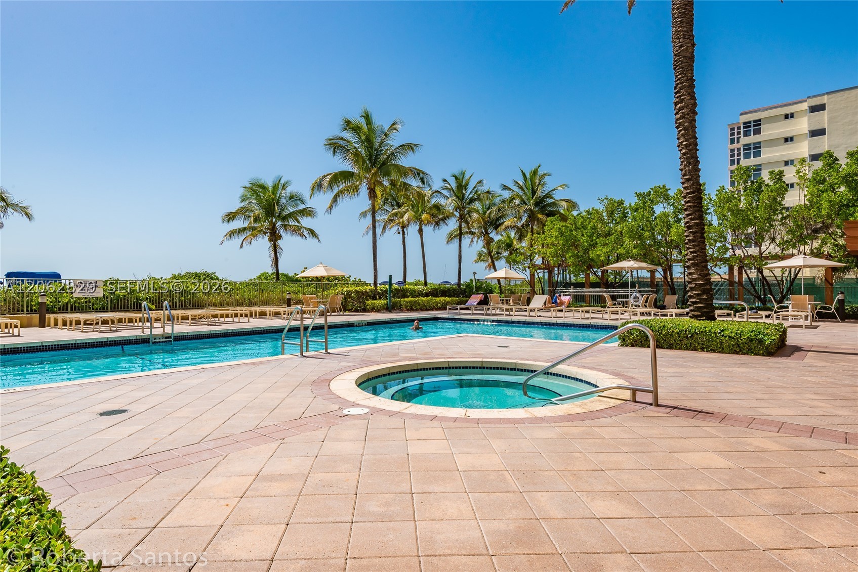 image 2080 Ocean Drive7