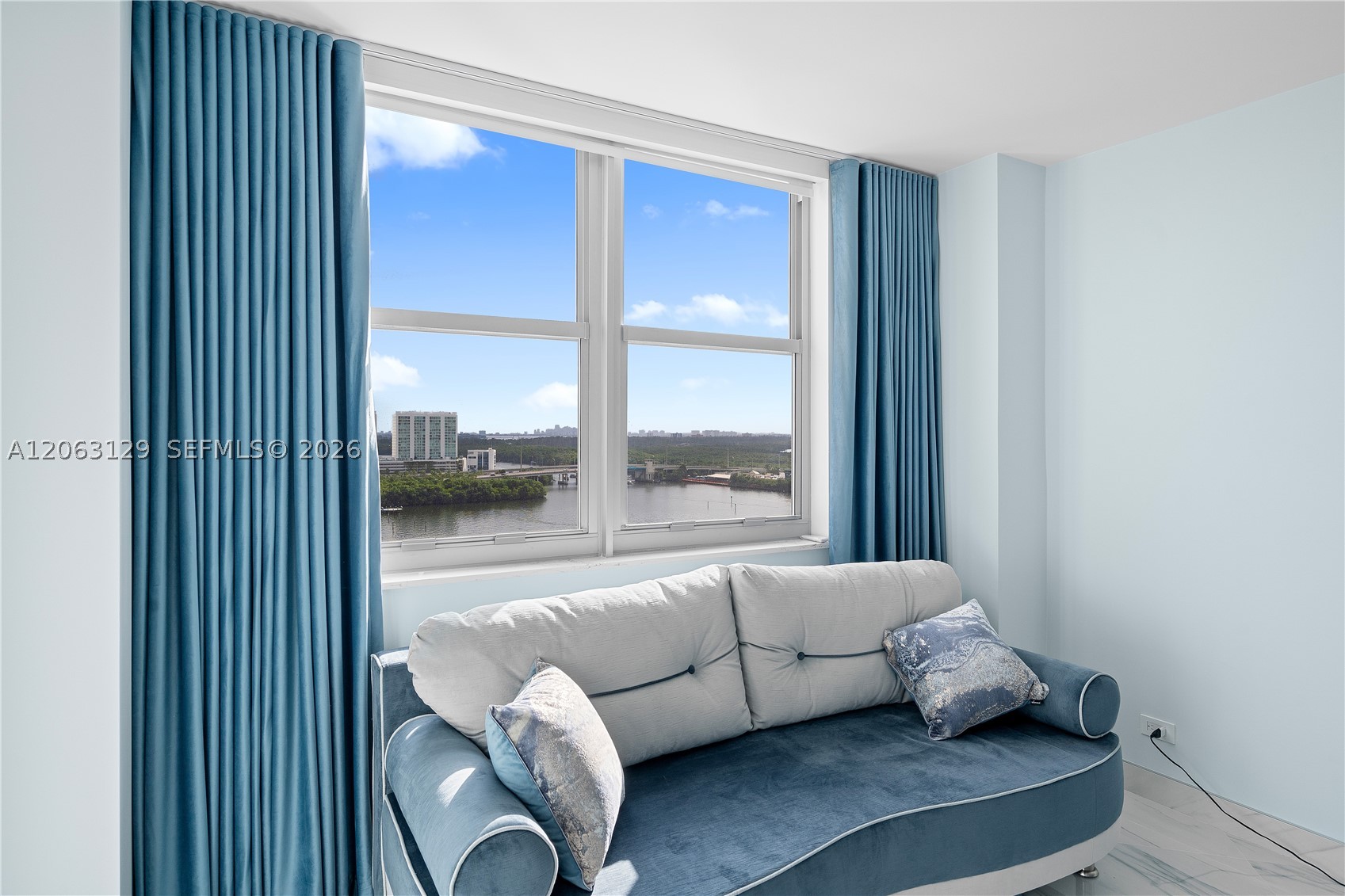 image Winston Towers 10011