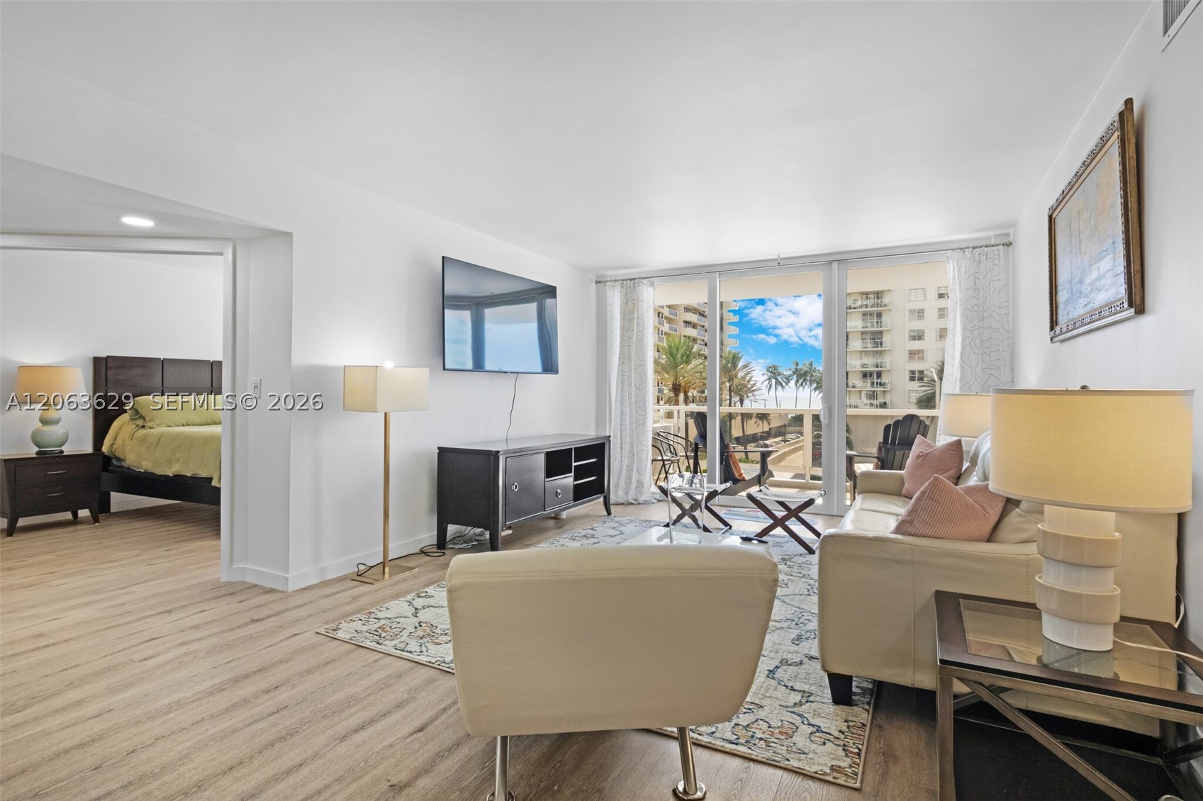 5700 Collins Ave #4C