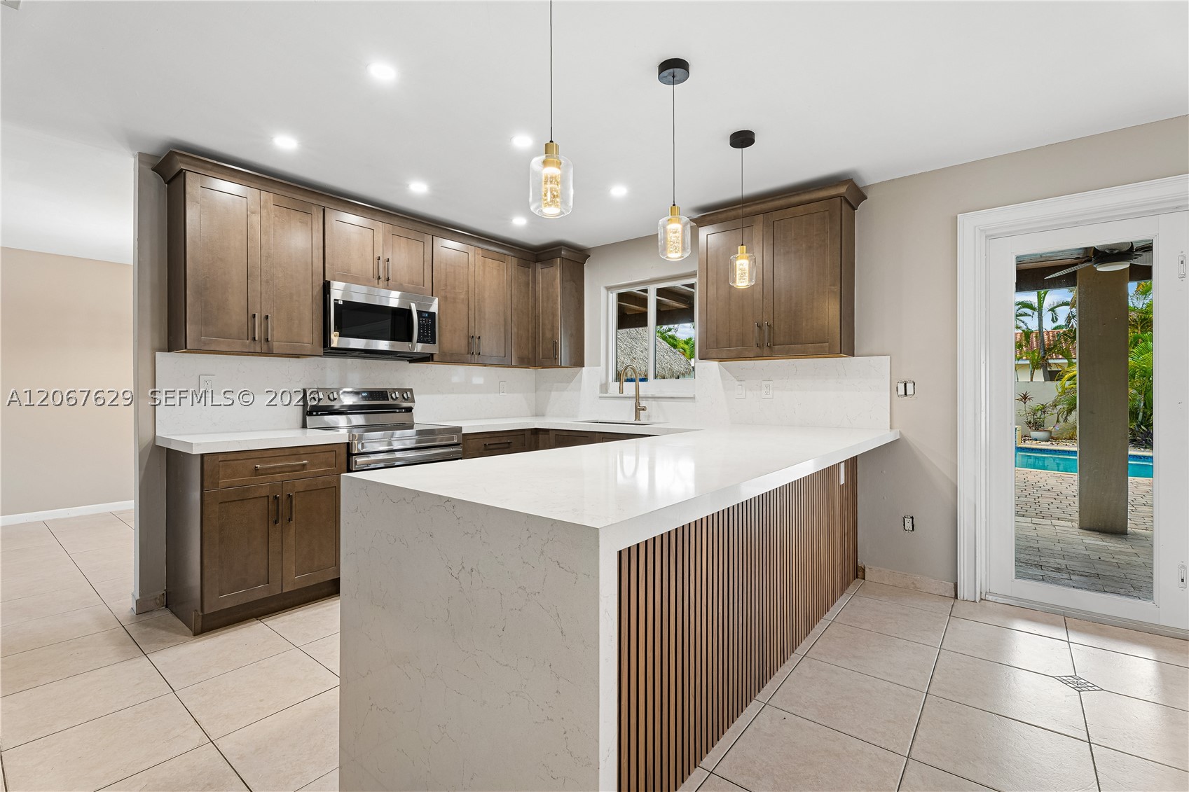 14020 SW 38th St Miami, FL 33175