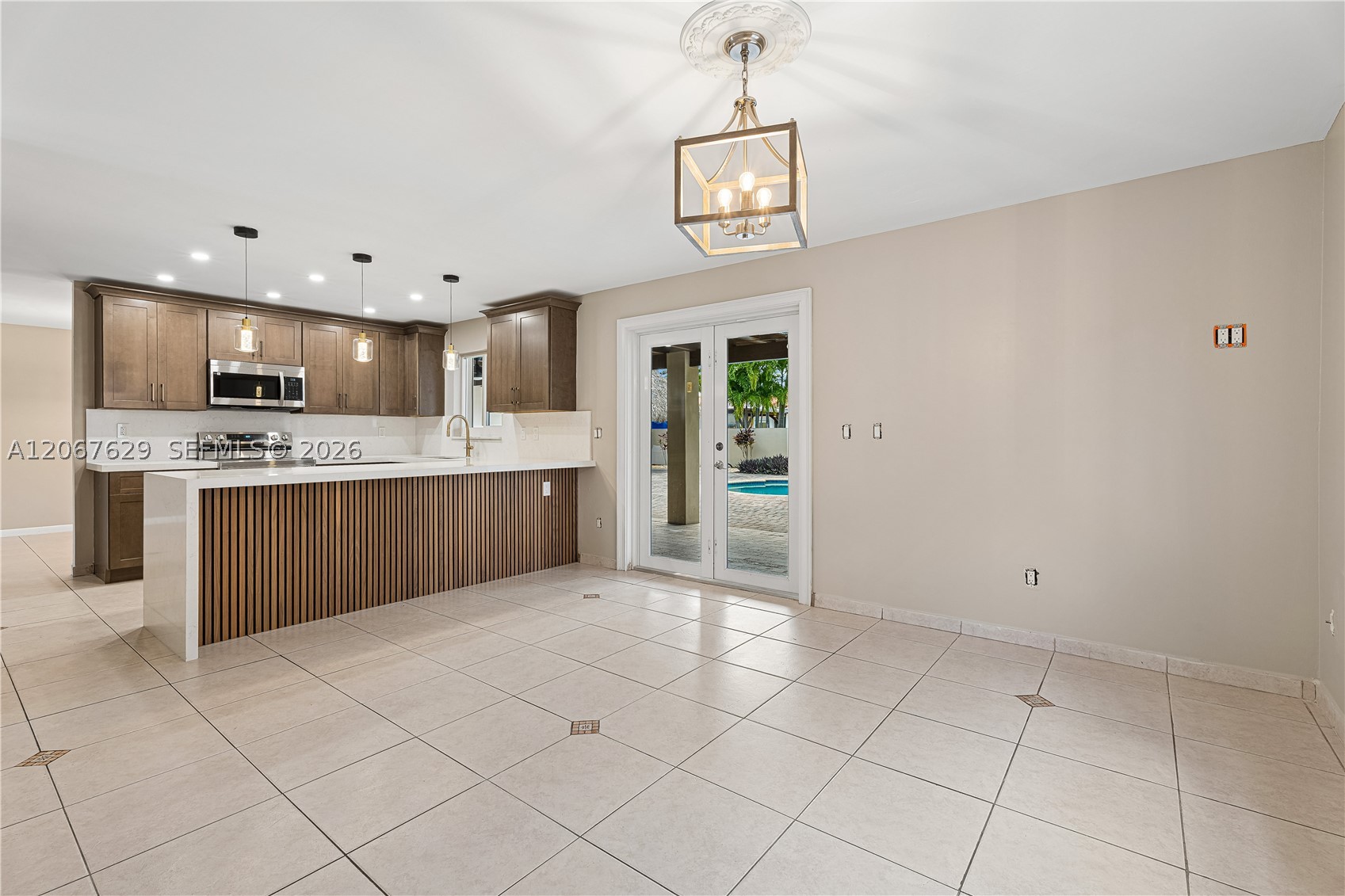 14020 SW 38th St Miami, FL 33175