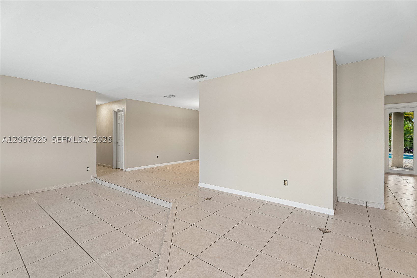 14020 SW 38th St Miami, FL 33175