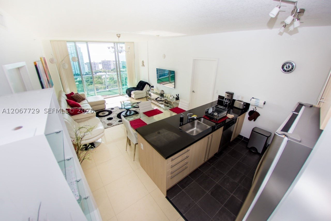 image Axis on Brickell South12