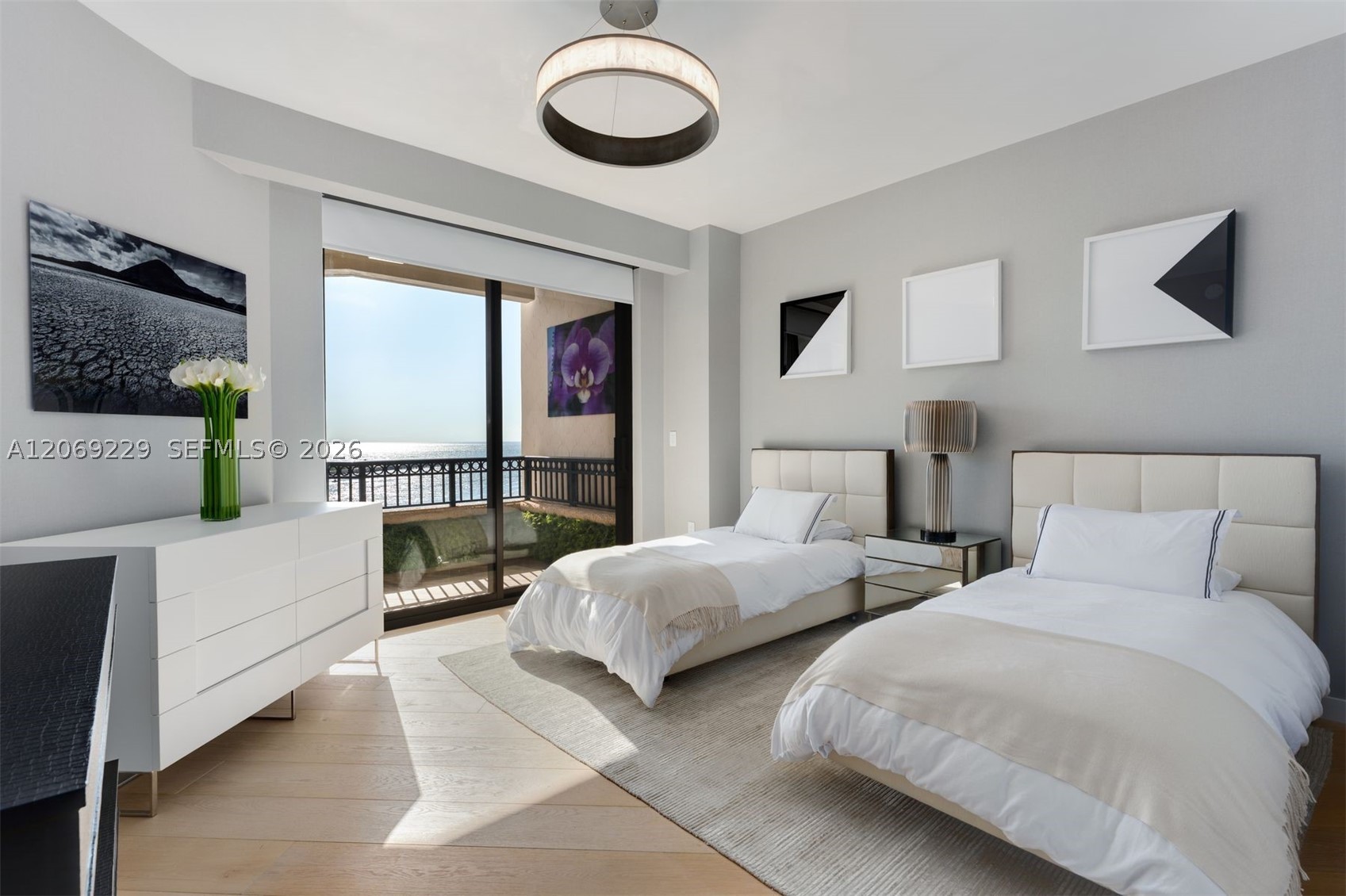 6893 Fisher Is Dr 6893rd Lphcenter #6893 Miami Beach, FL 33109