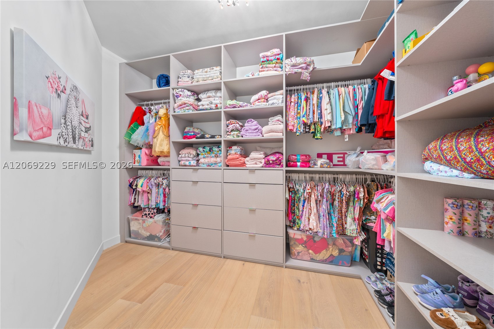 6893 Fisher Is Dr 6893rd Lphcenter #6893 Miami Beach, FL 33109