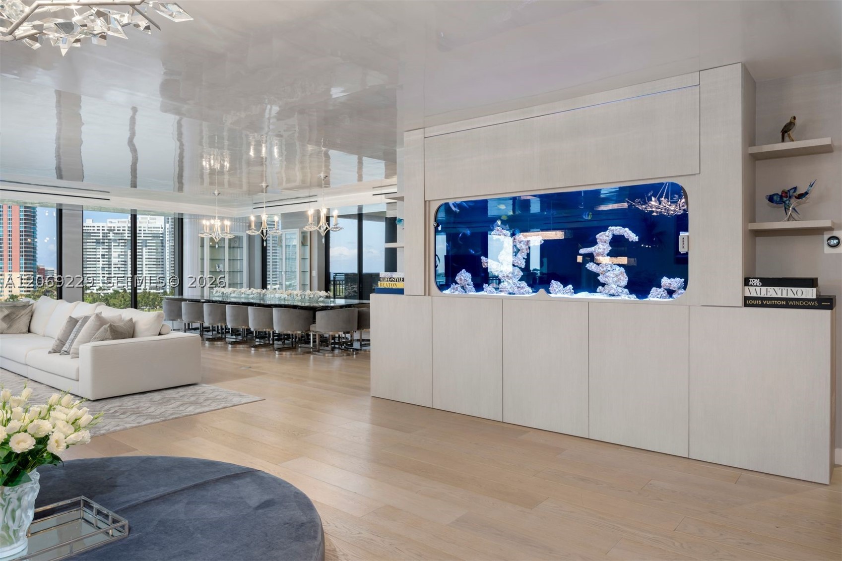 6893 Fisher Is Dr 6893rd Lphcenter #6893 Miami Beach, FL 33109