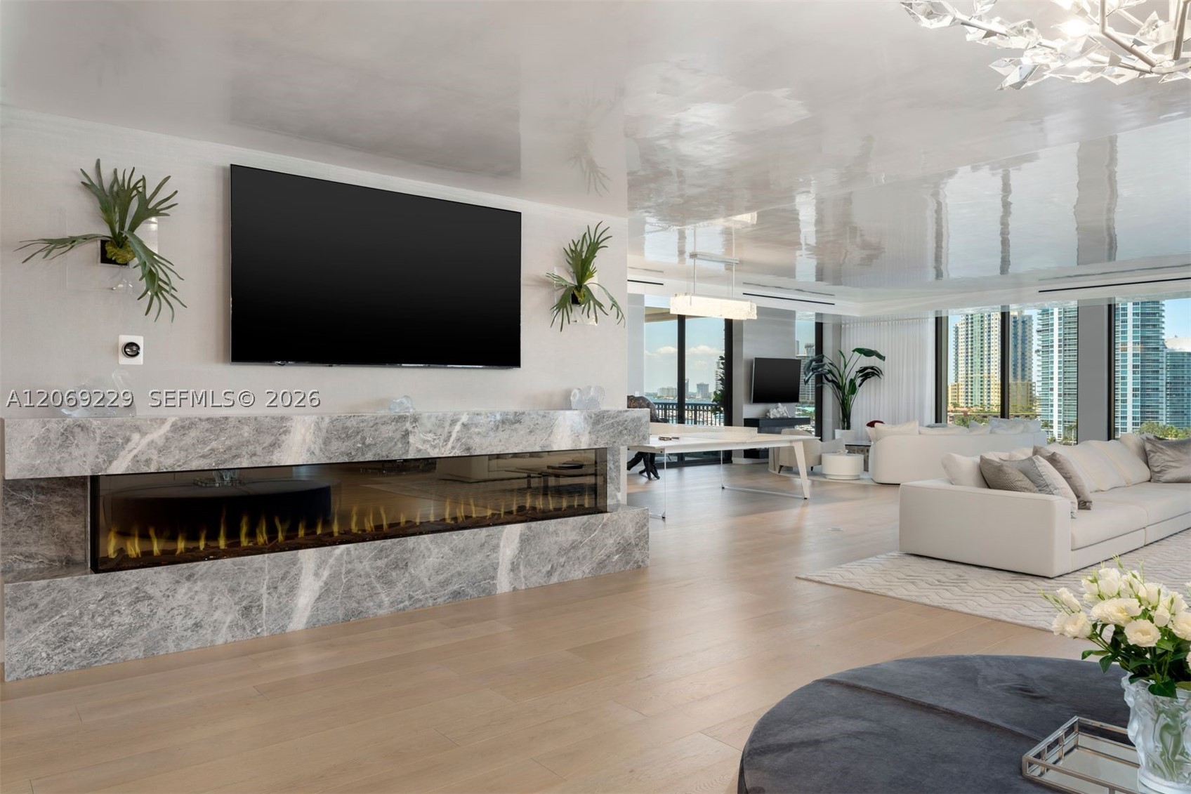 6893 Fisher Is Dr 6893rd Lphcenter #6893 Miami Beach, FL 33109