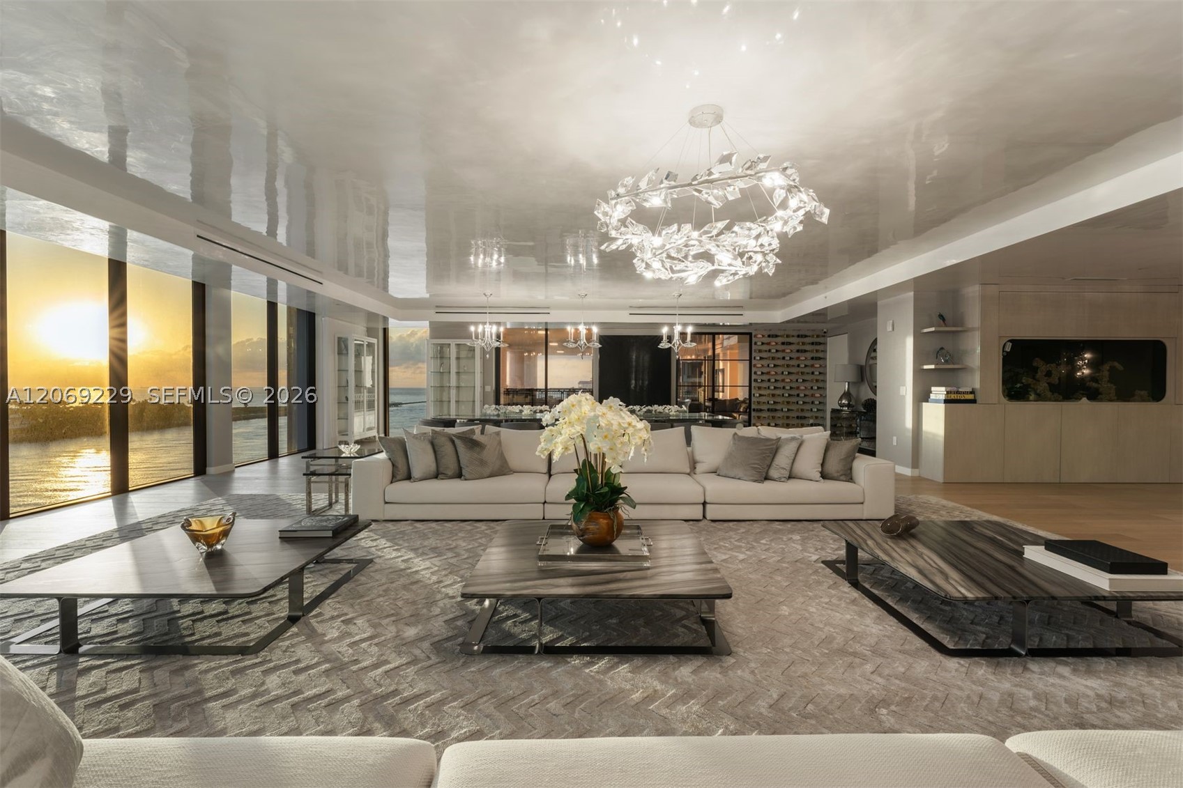 6893 Fisher Is Dr 6893rd Lphcenter #6893 Miami Beach, FL 33109
