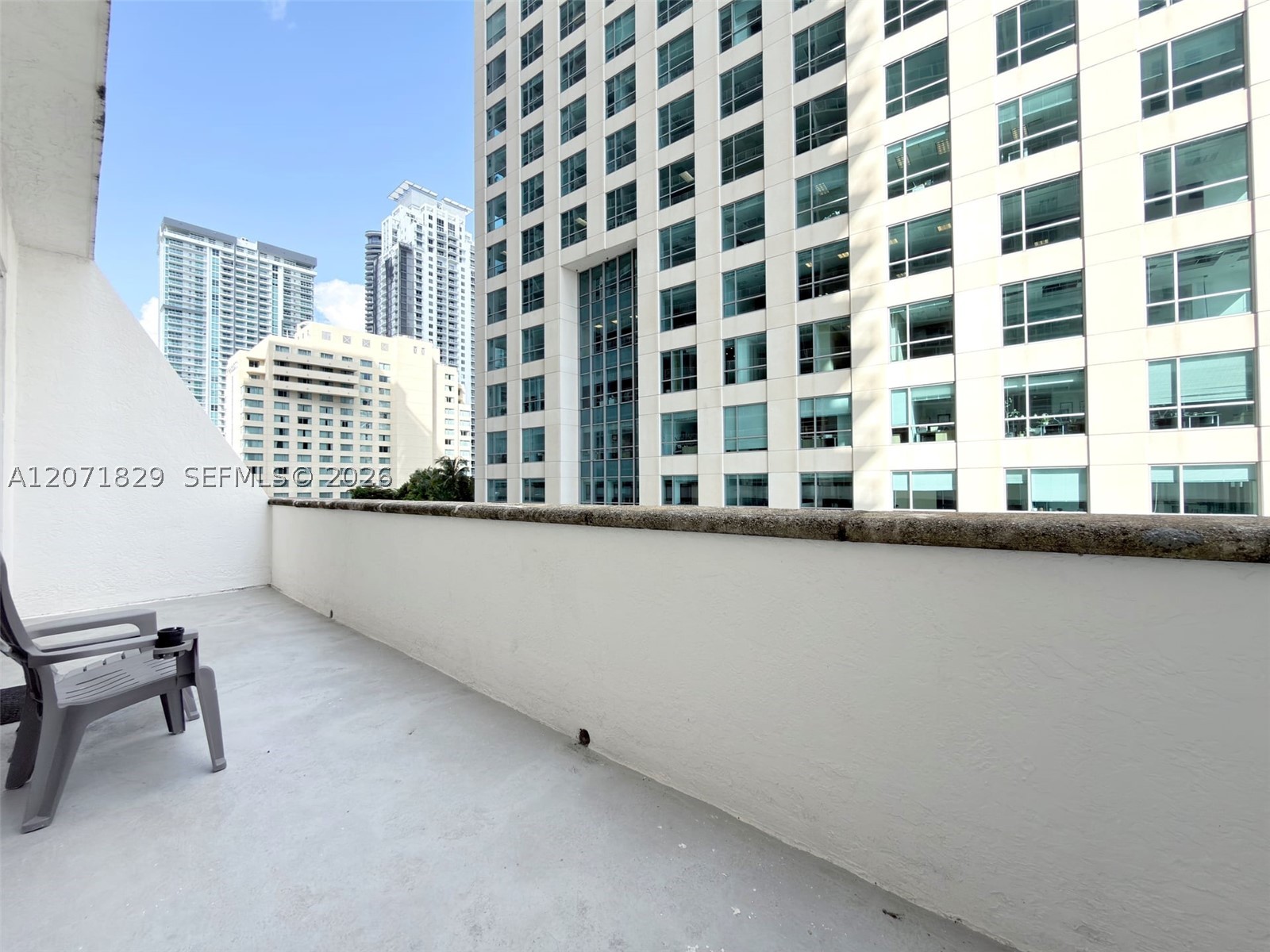 image The Club at Brickell Bay11