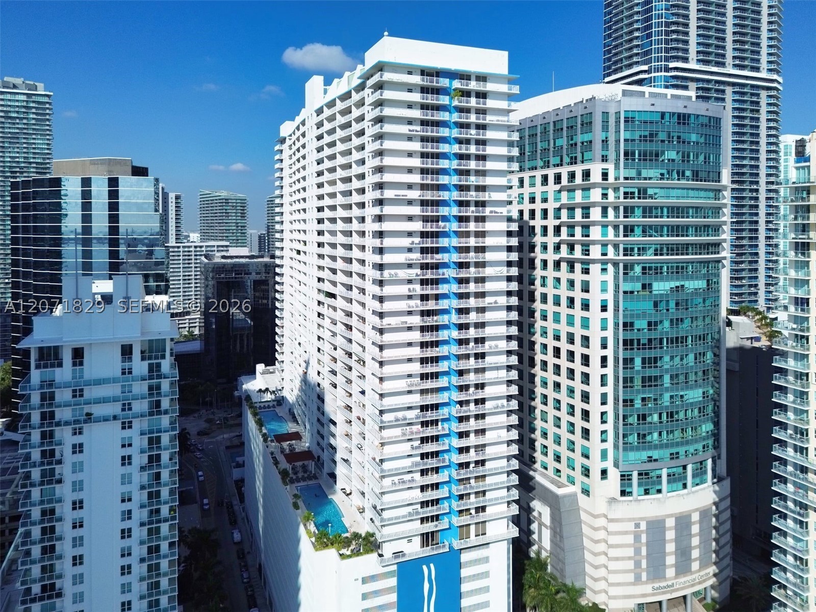 image The Club at Brickell Bay15