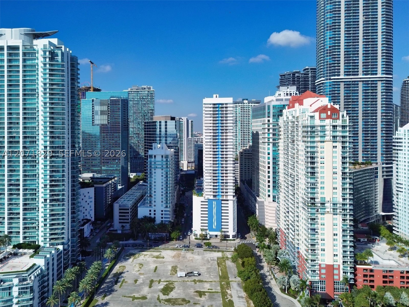image The Club at Brickell Bay22