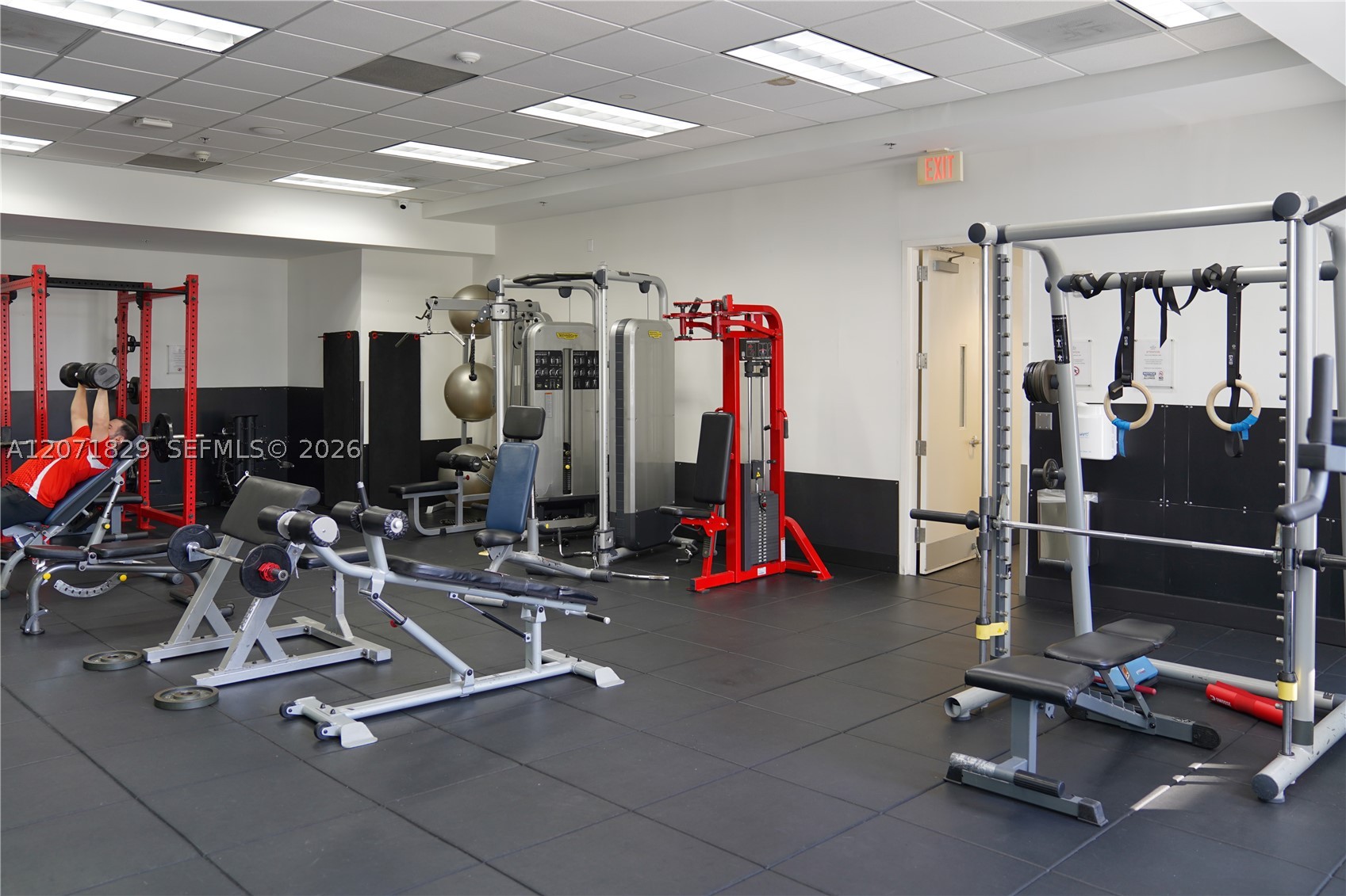 image The Club at Brickell Bay24
