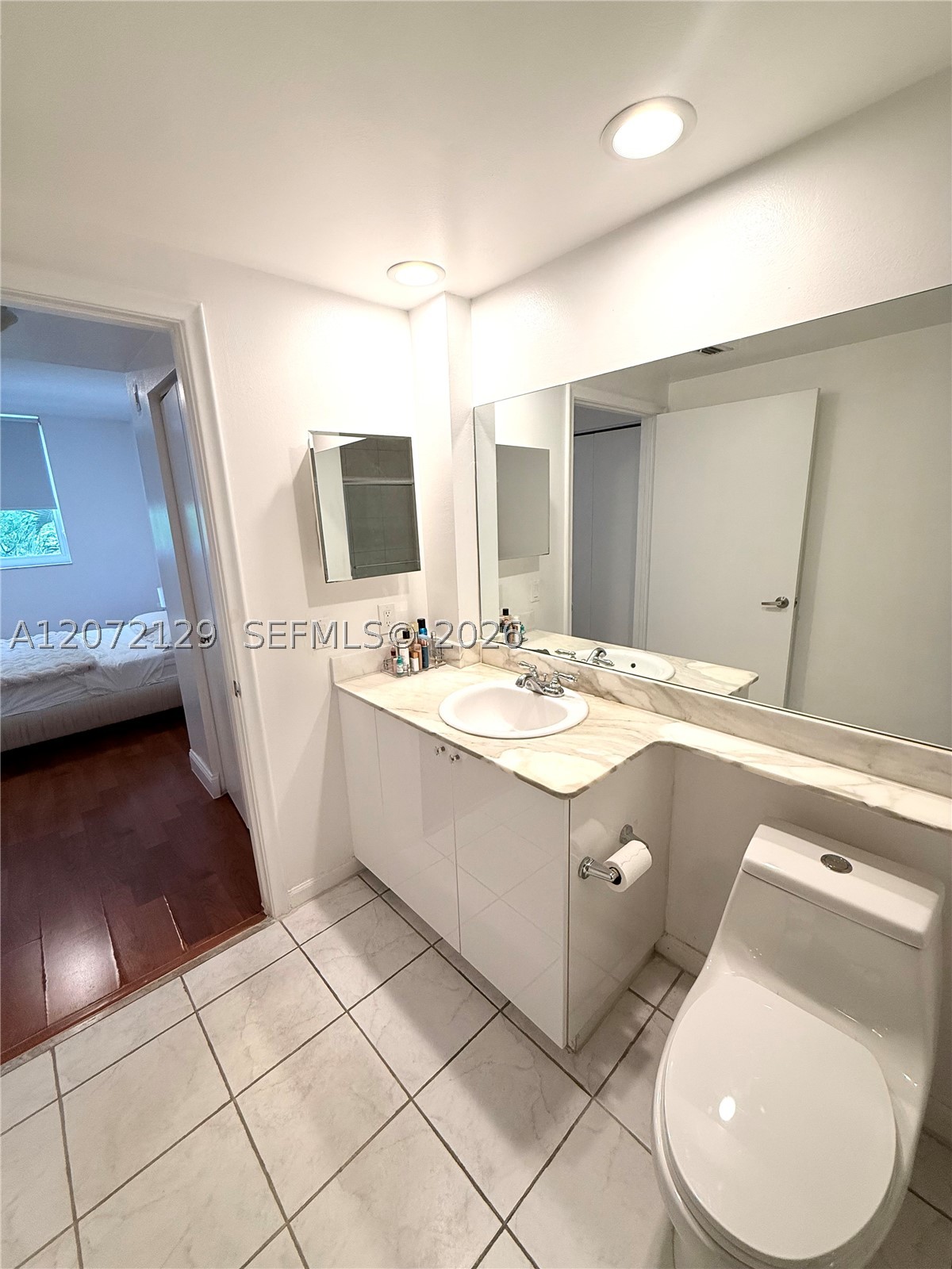 image The Venture at Aventura6